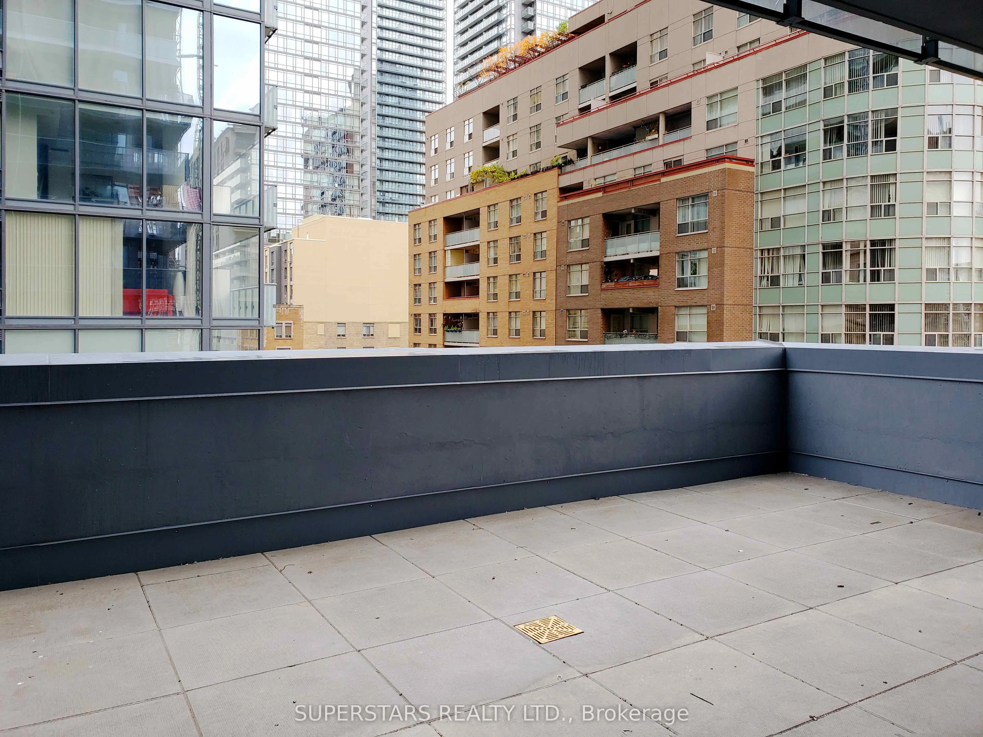 7 Grenville Street, #903