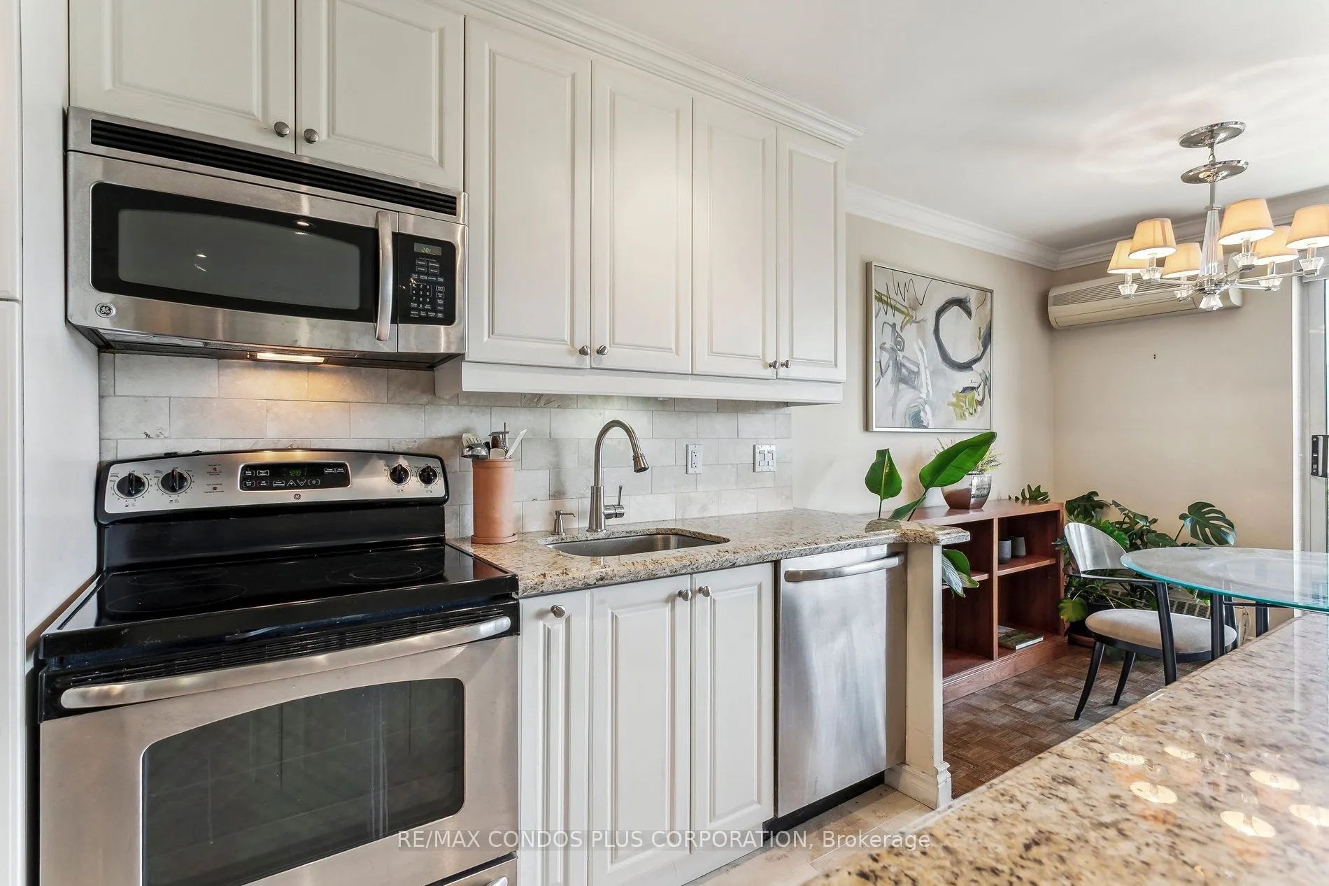 71 Jonesville Crescent W, #409