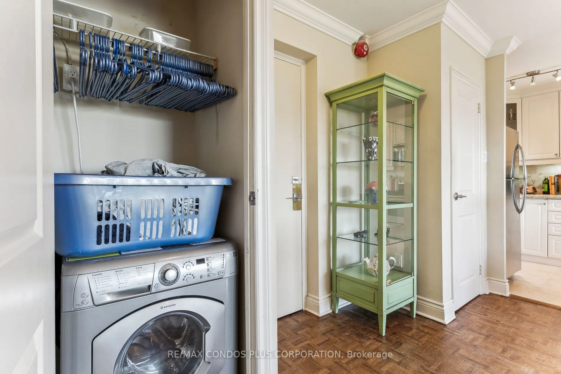 71 Jonesville Crescent W, #409