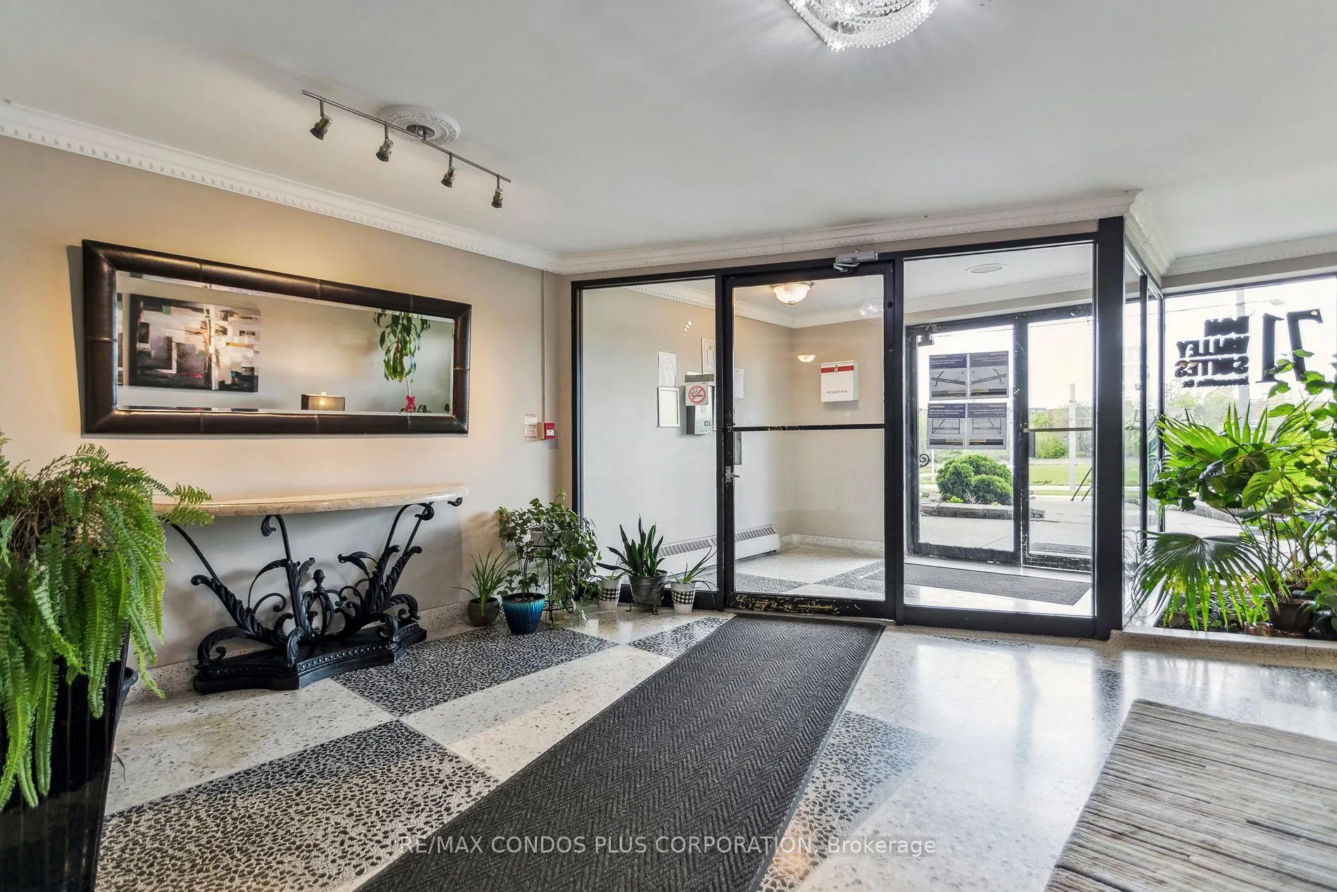 71 Jonesville Crescent W, #409