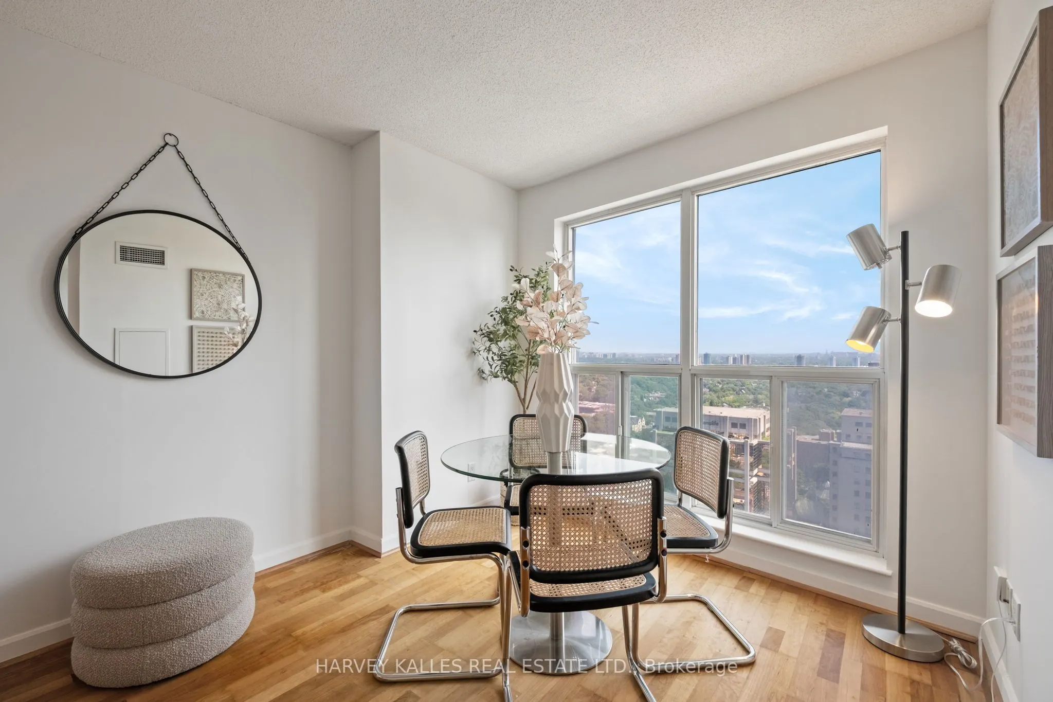 8 Park Road, #3108