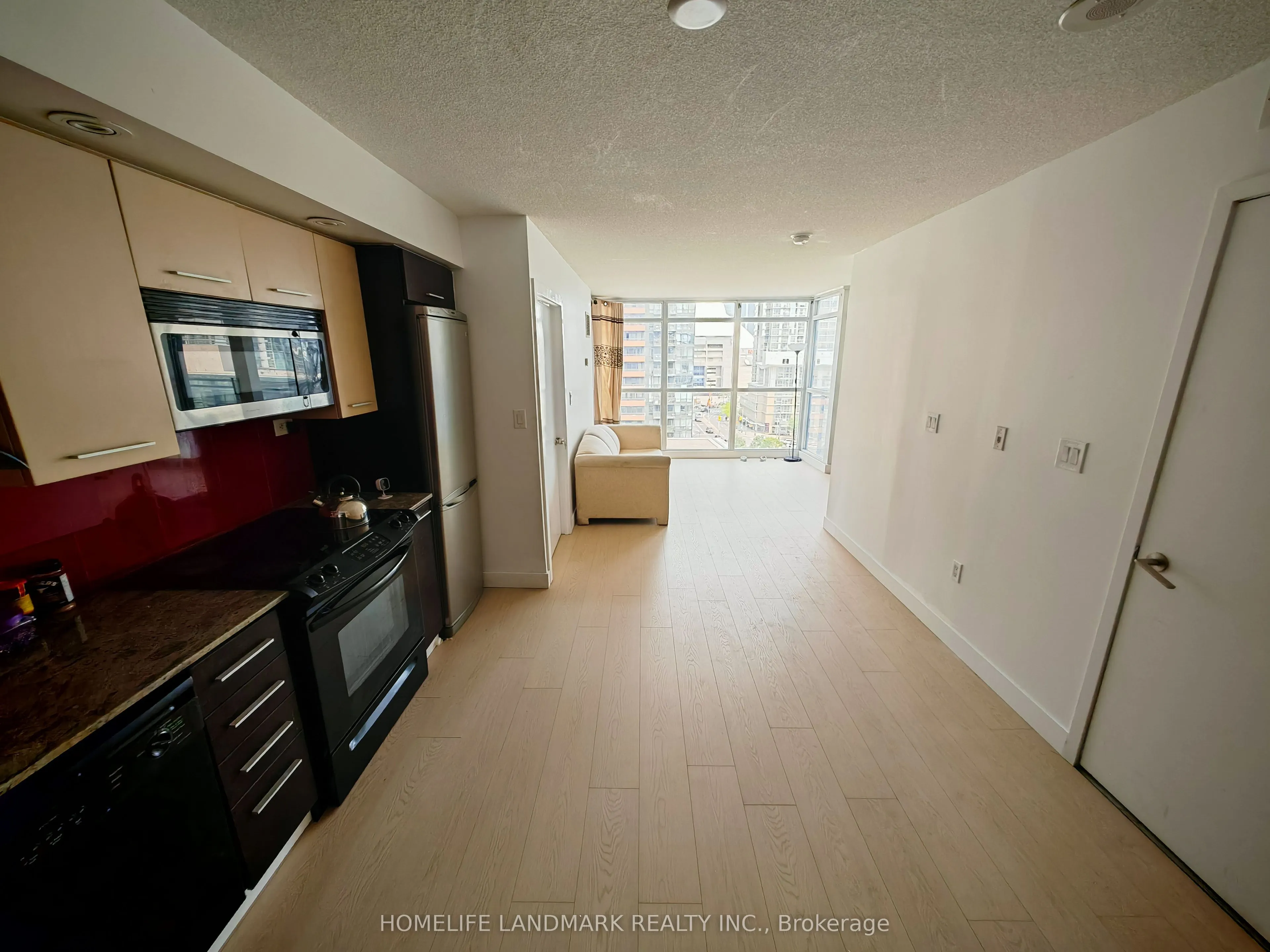 8 Telegram Mews, #1005