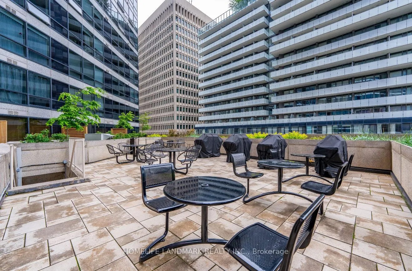 1001 Bay Street, #2616