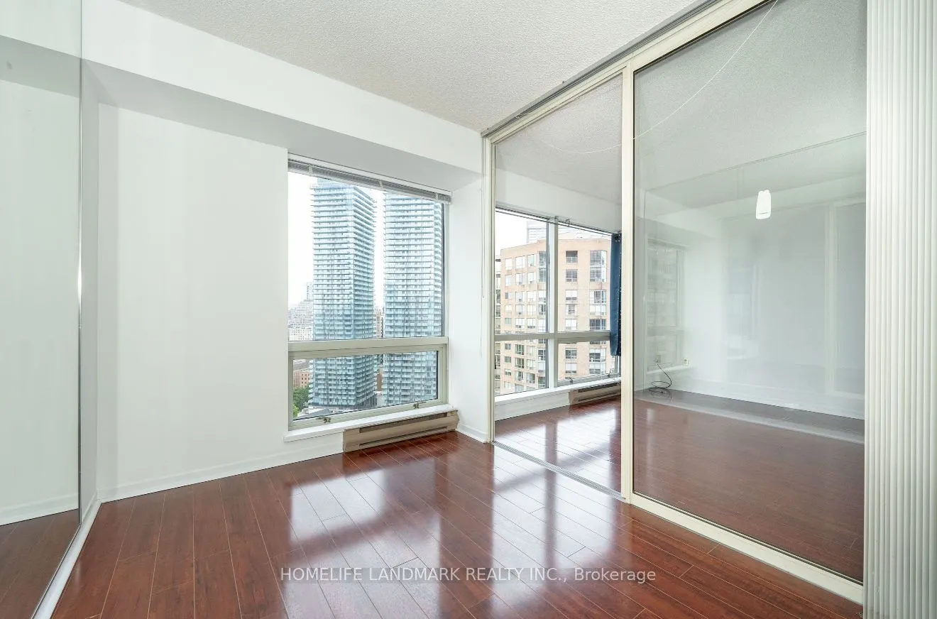 1001 Bay Street, #2616