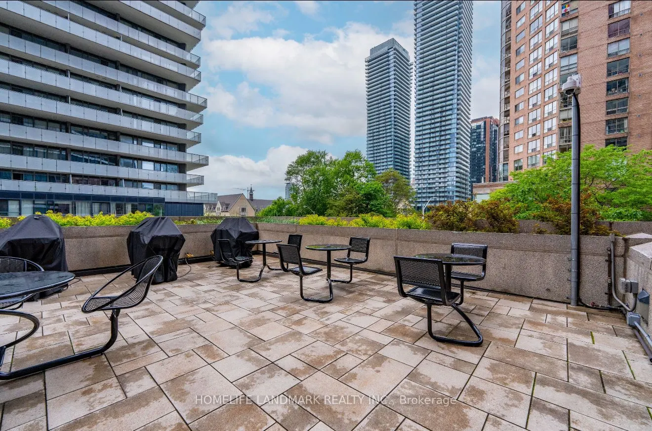 1001 Bay Street, #2616