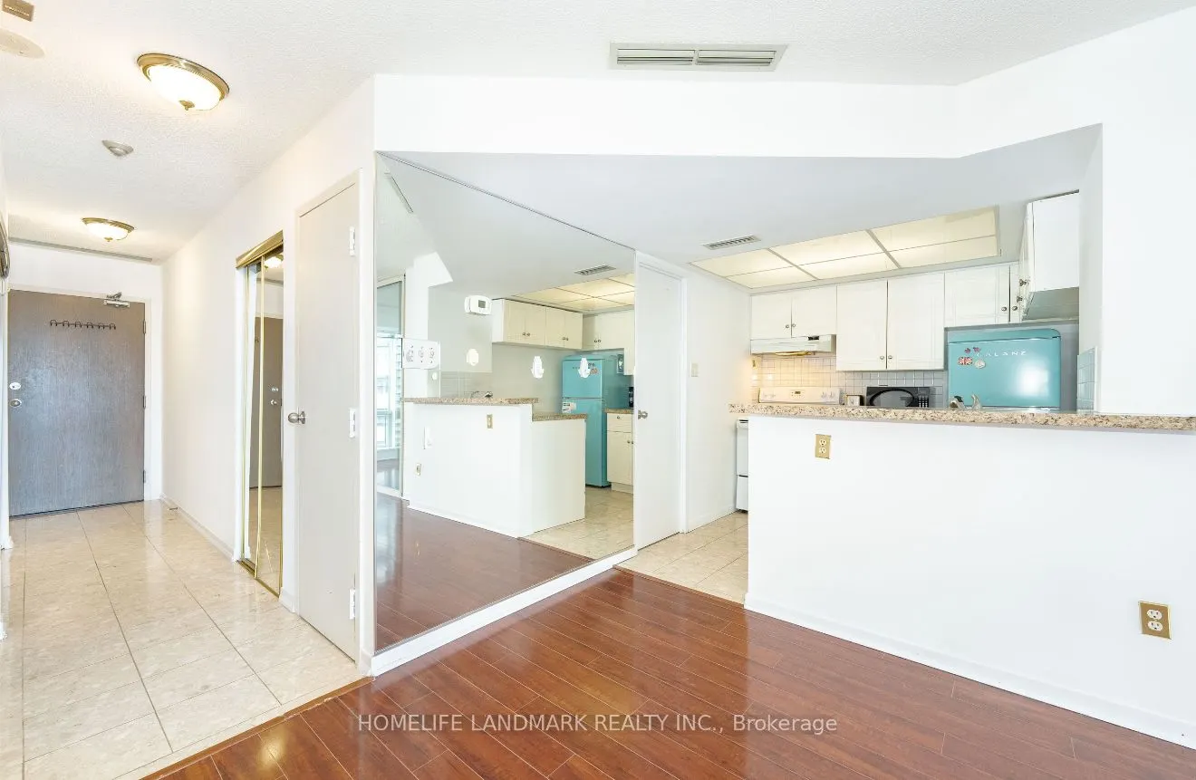 1001 Bay Street, #2616