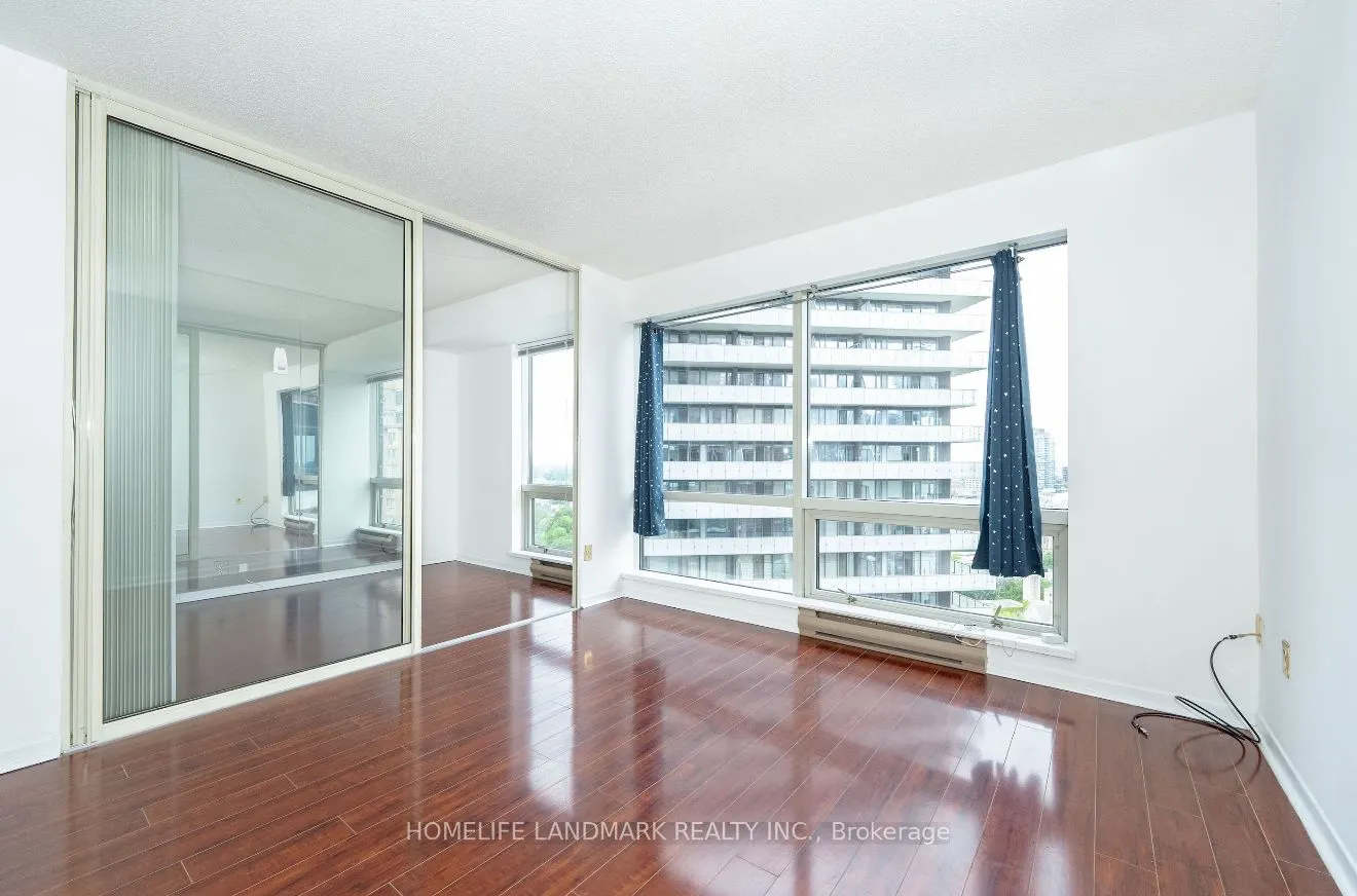 1001 Bay Street, #2616