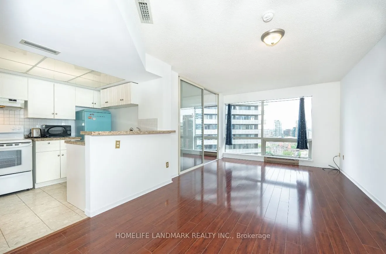 1001 Bay Street, #2616