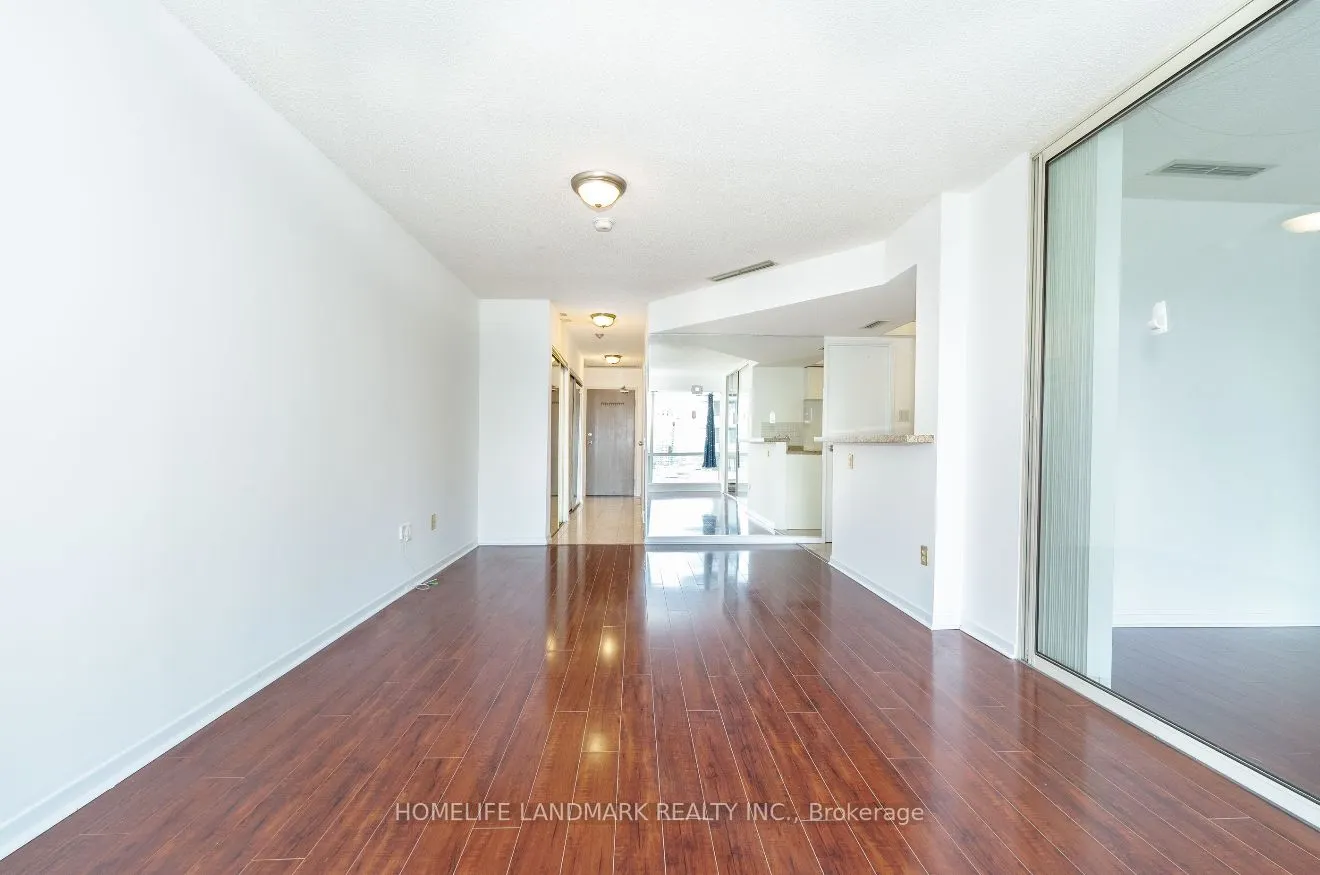 1001 Bay Street, #2616