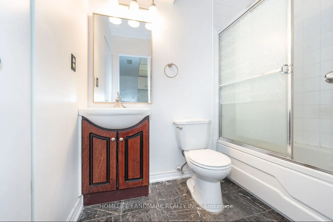1001 Bay Street, #2616