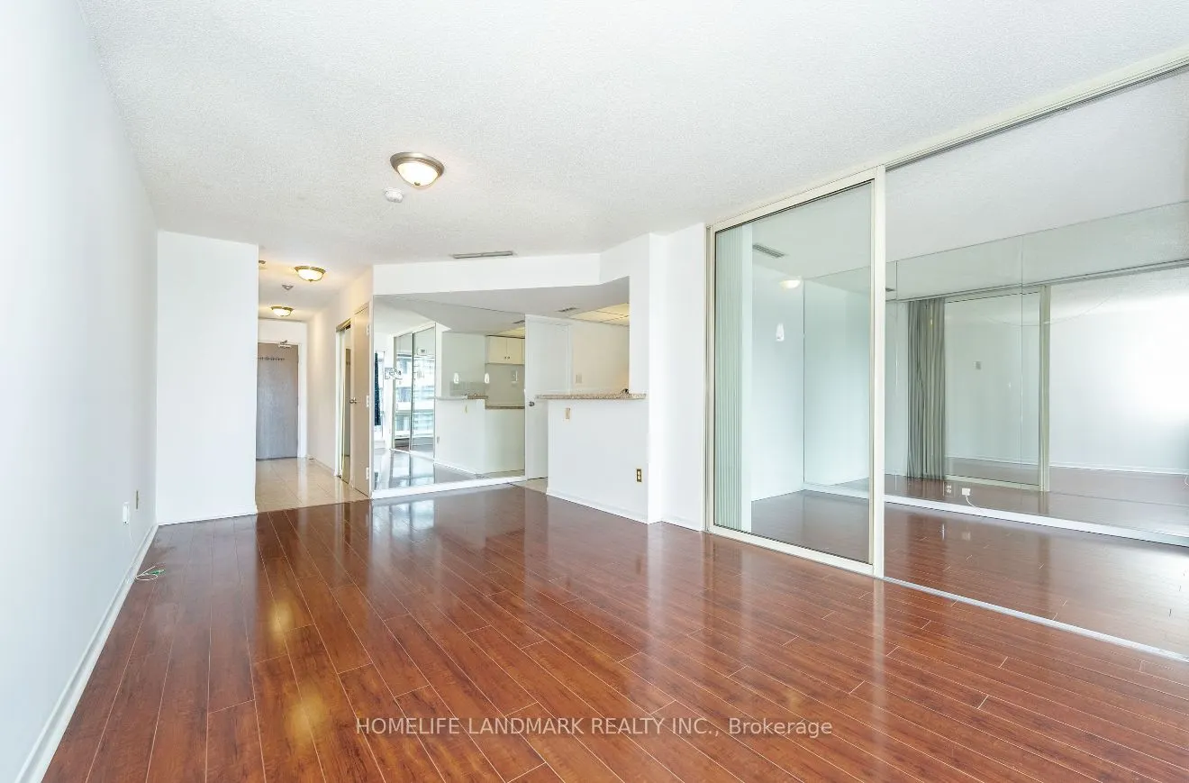 1001 Bay Street, #2616