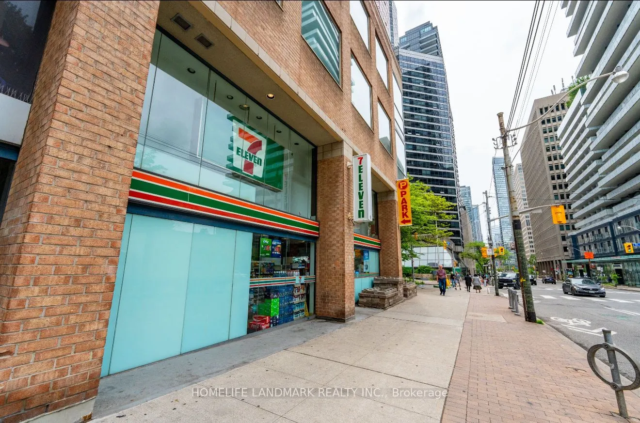 1001 Bay Street, #2616