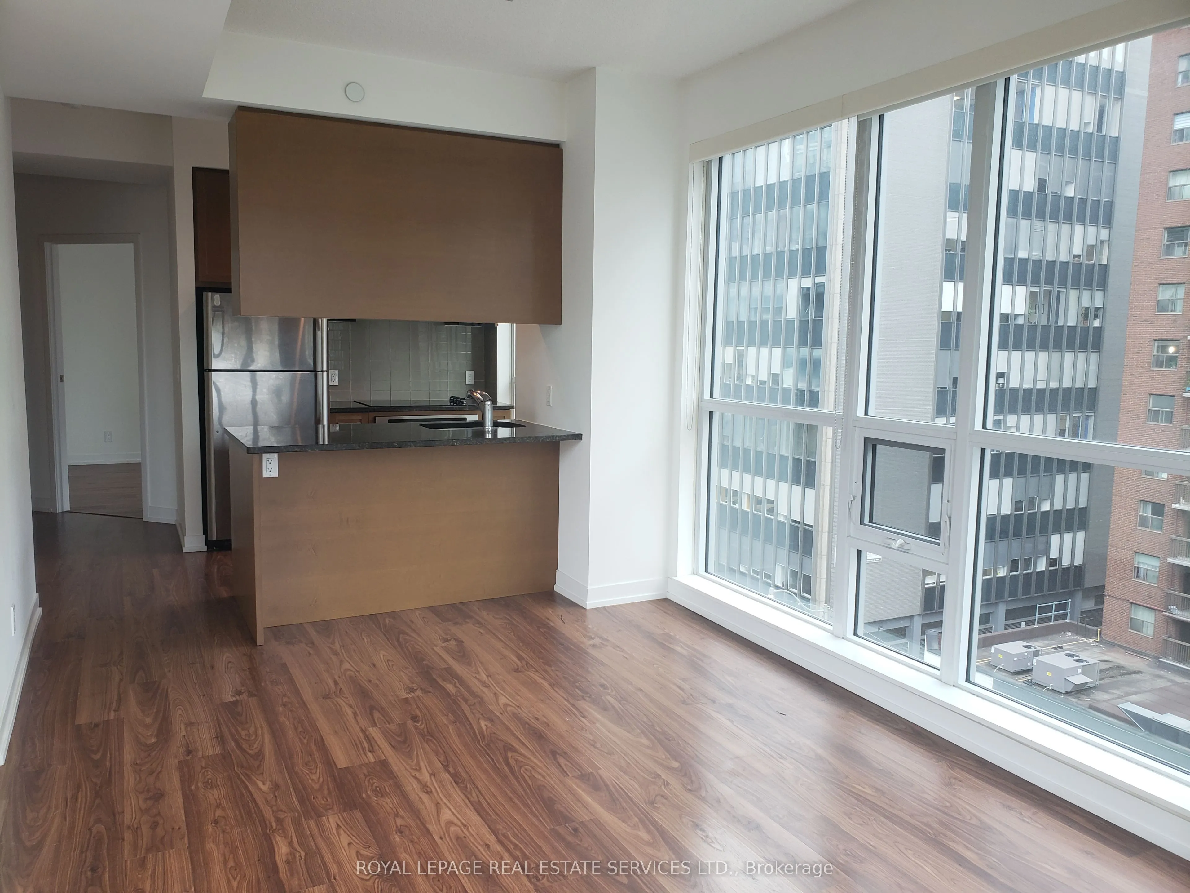 98 Lillian Street, #520