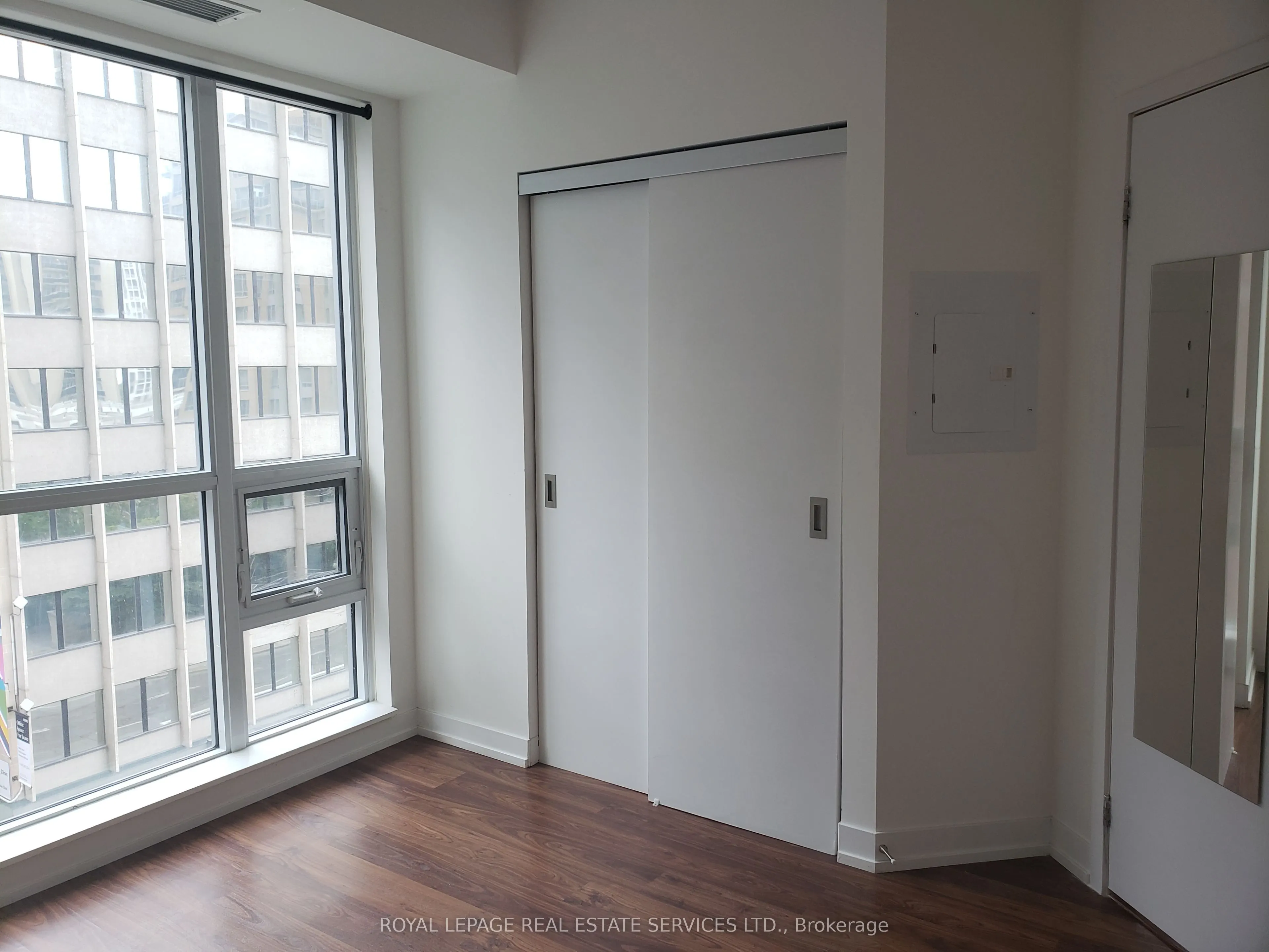 98 Lillian Street, #520