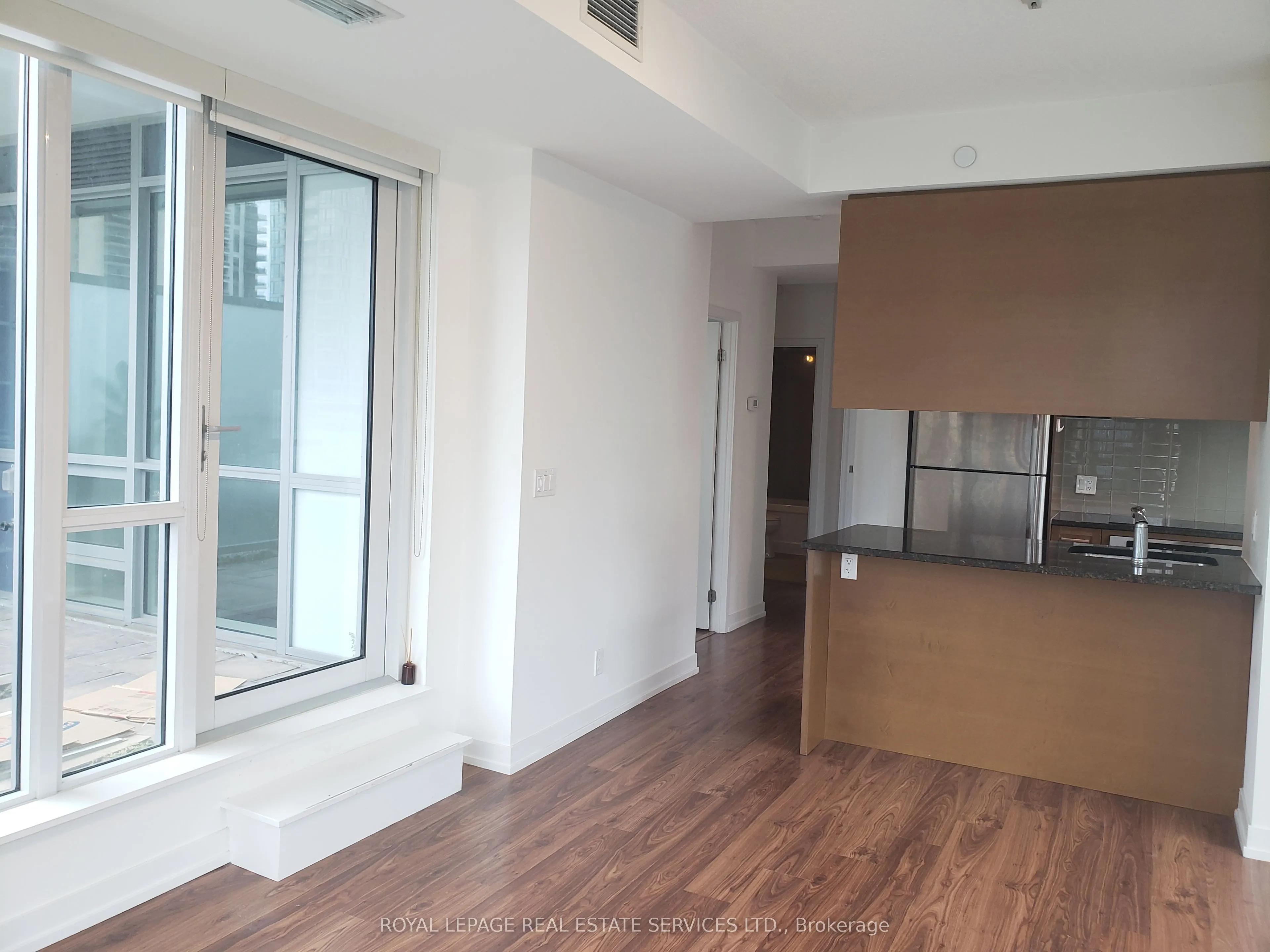 98 Lillian Street, #520