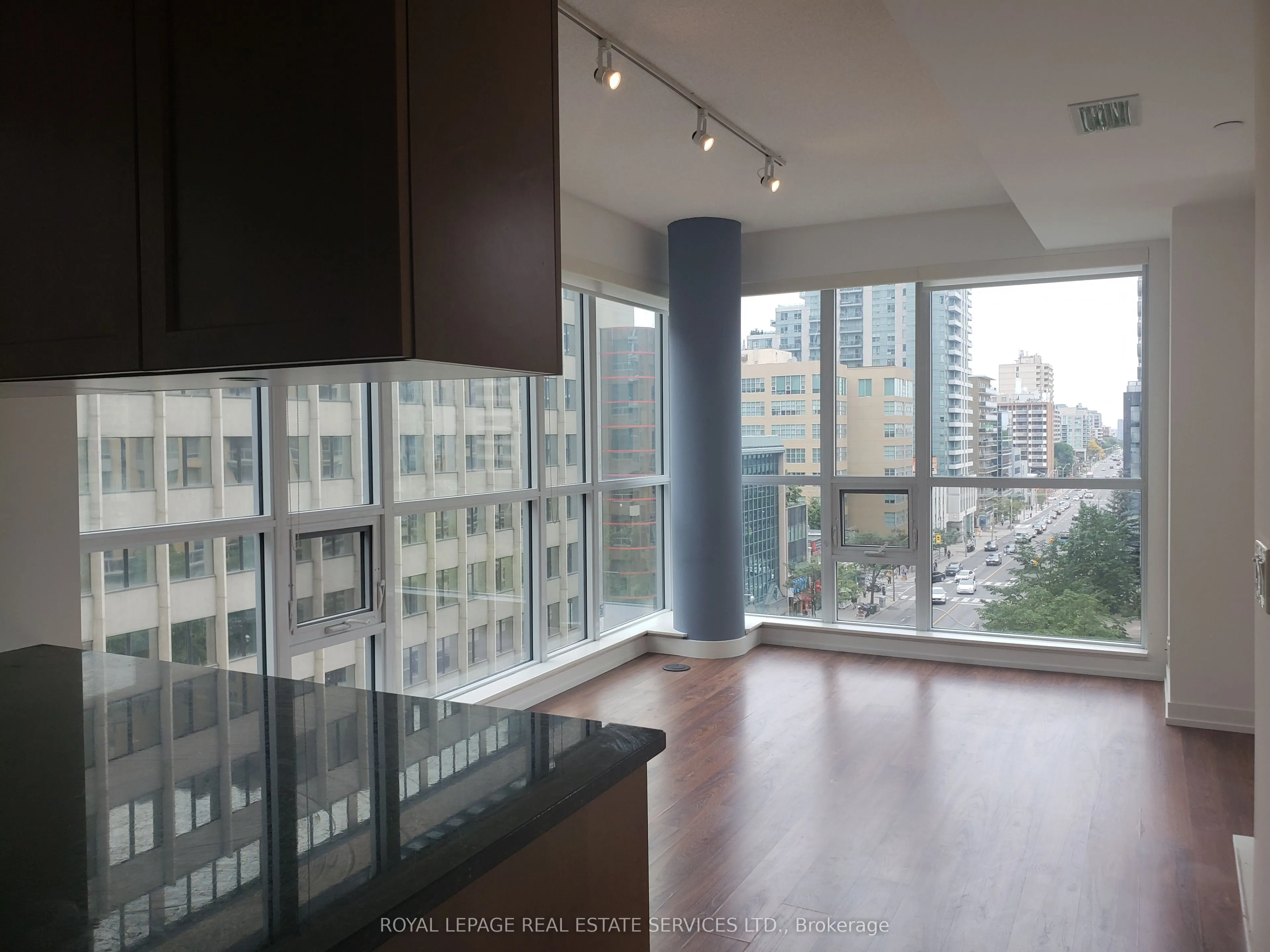 98 Lillian Street, #520