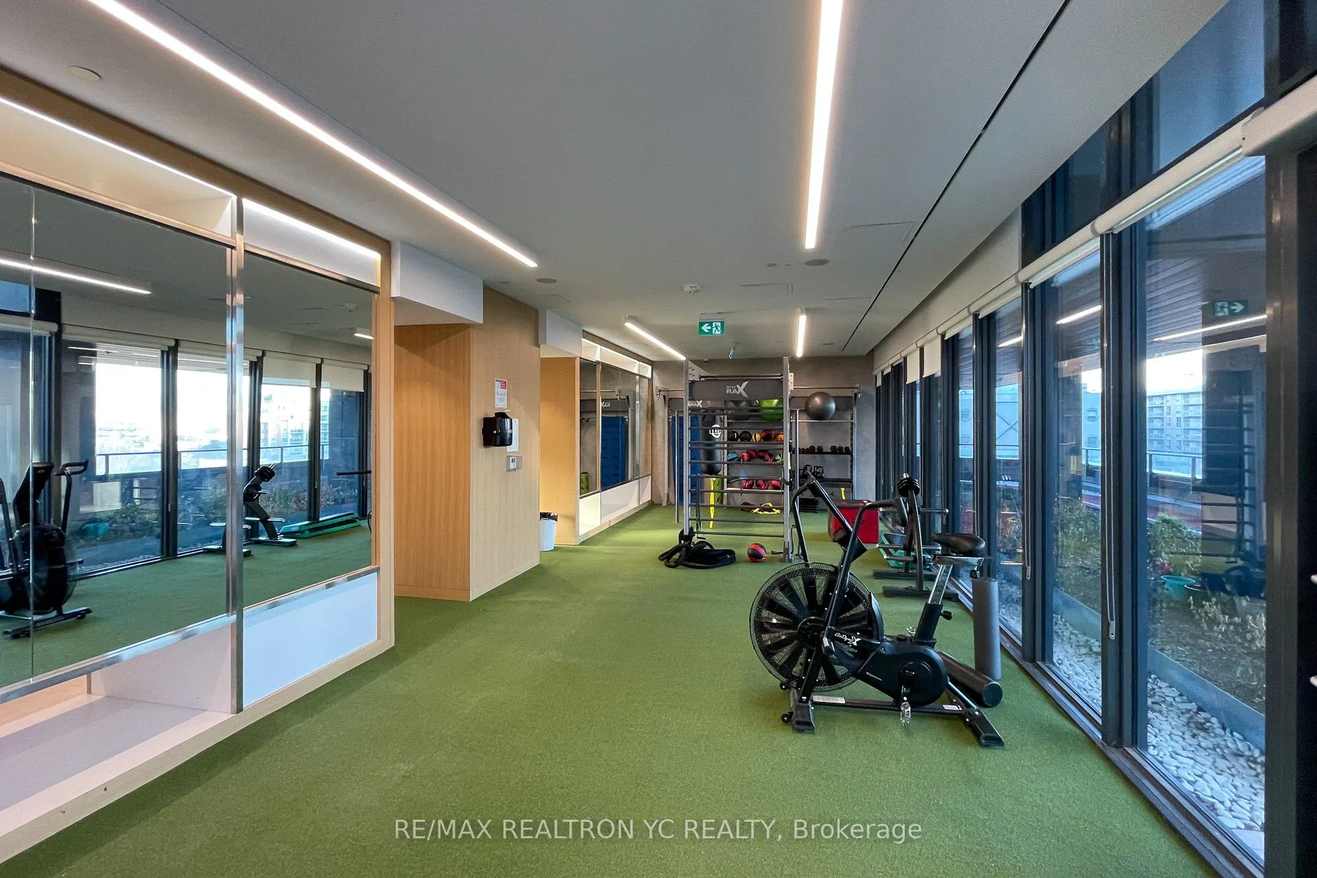 19 Western Battery Road, #1002