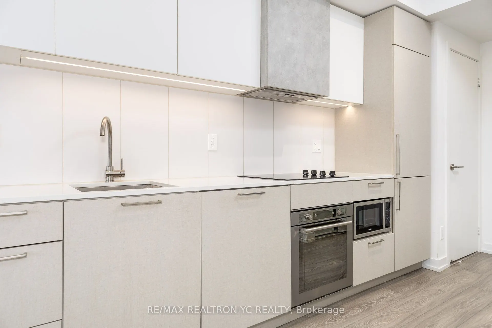 19 Western Battery Road, #1002