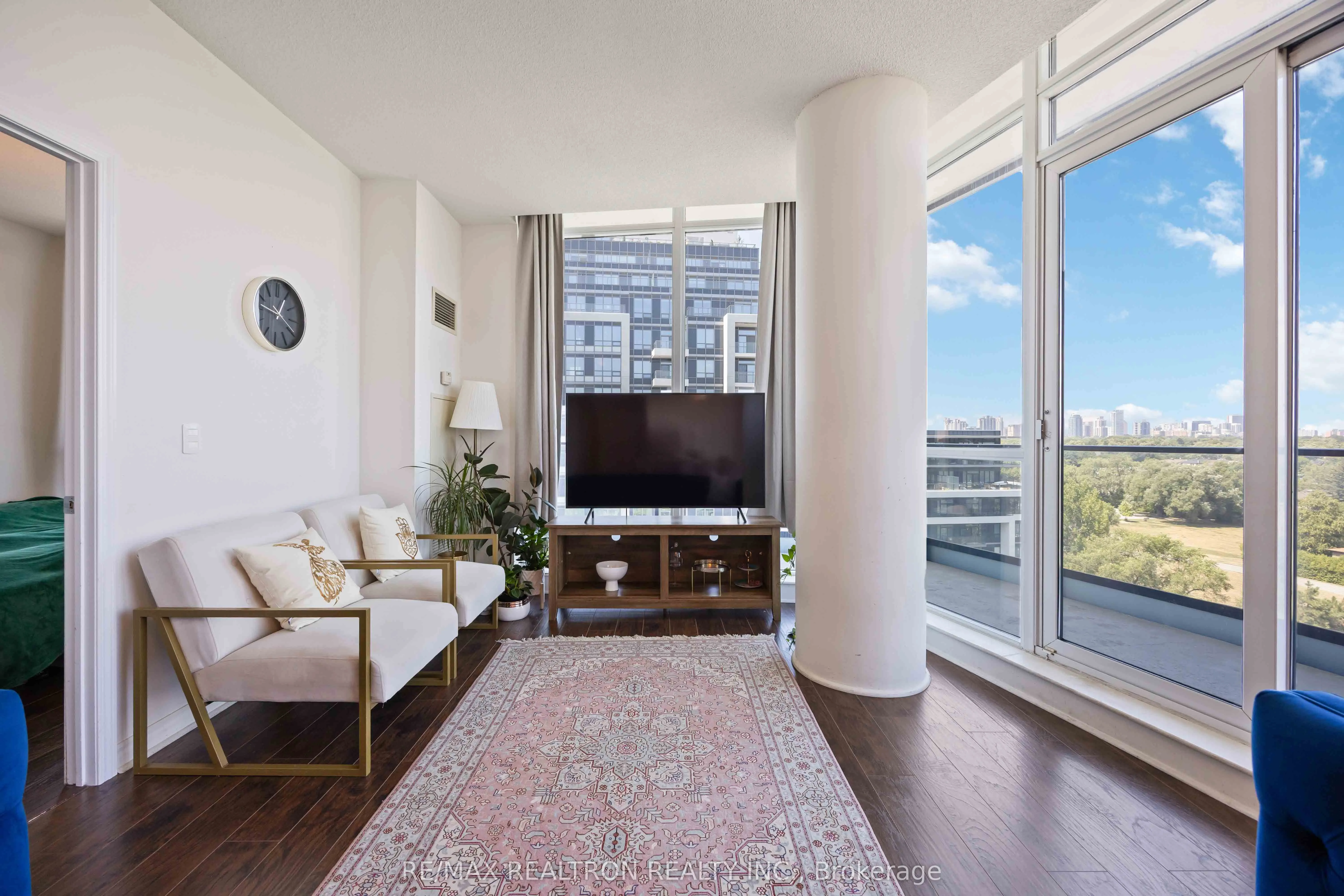 2885 Bayview Avenue, #729