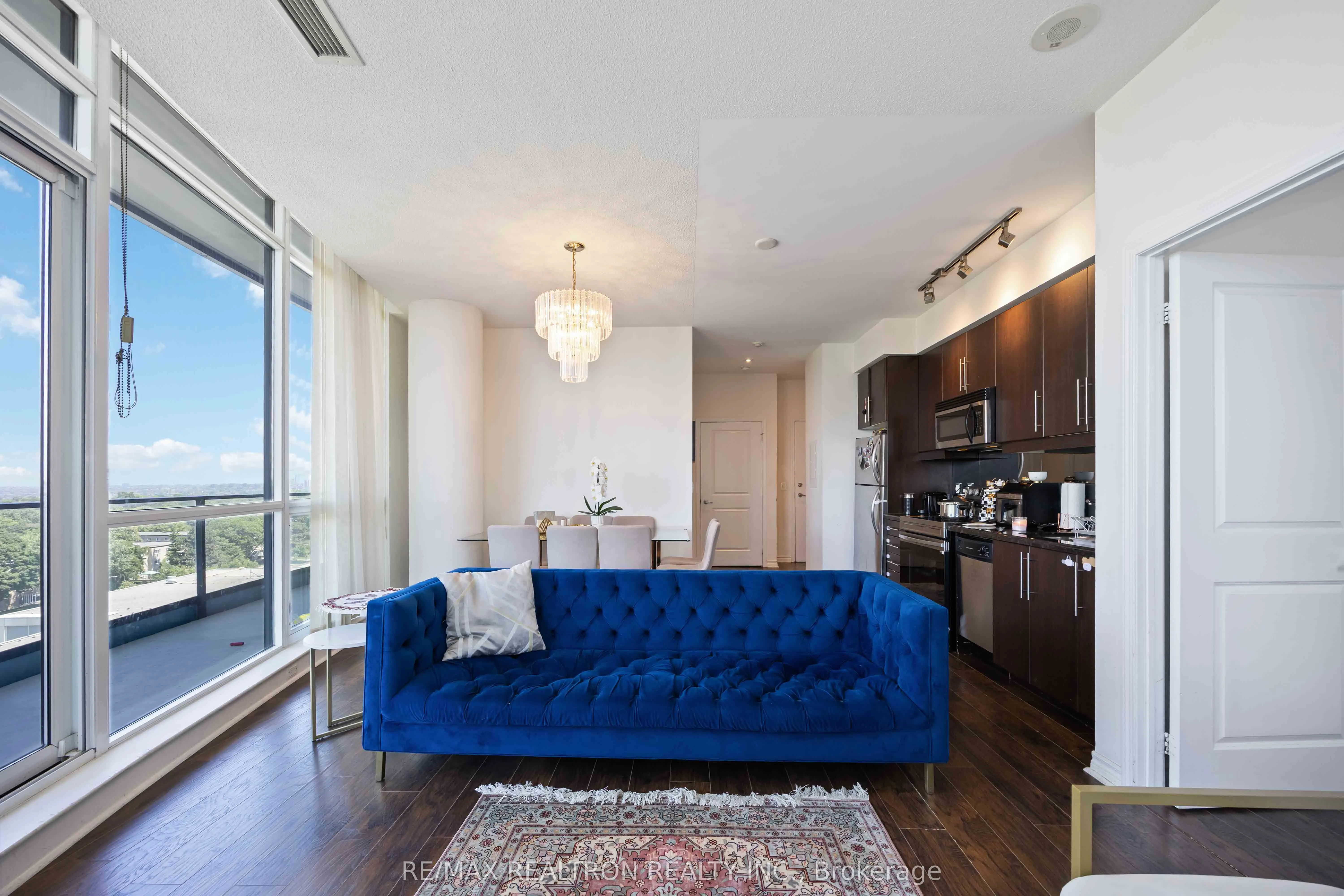 2885 Bayview Avenue, #729