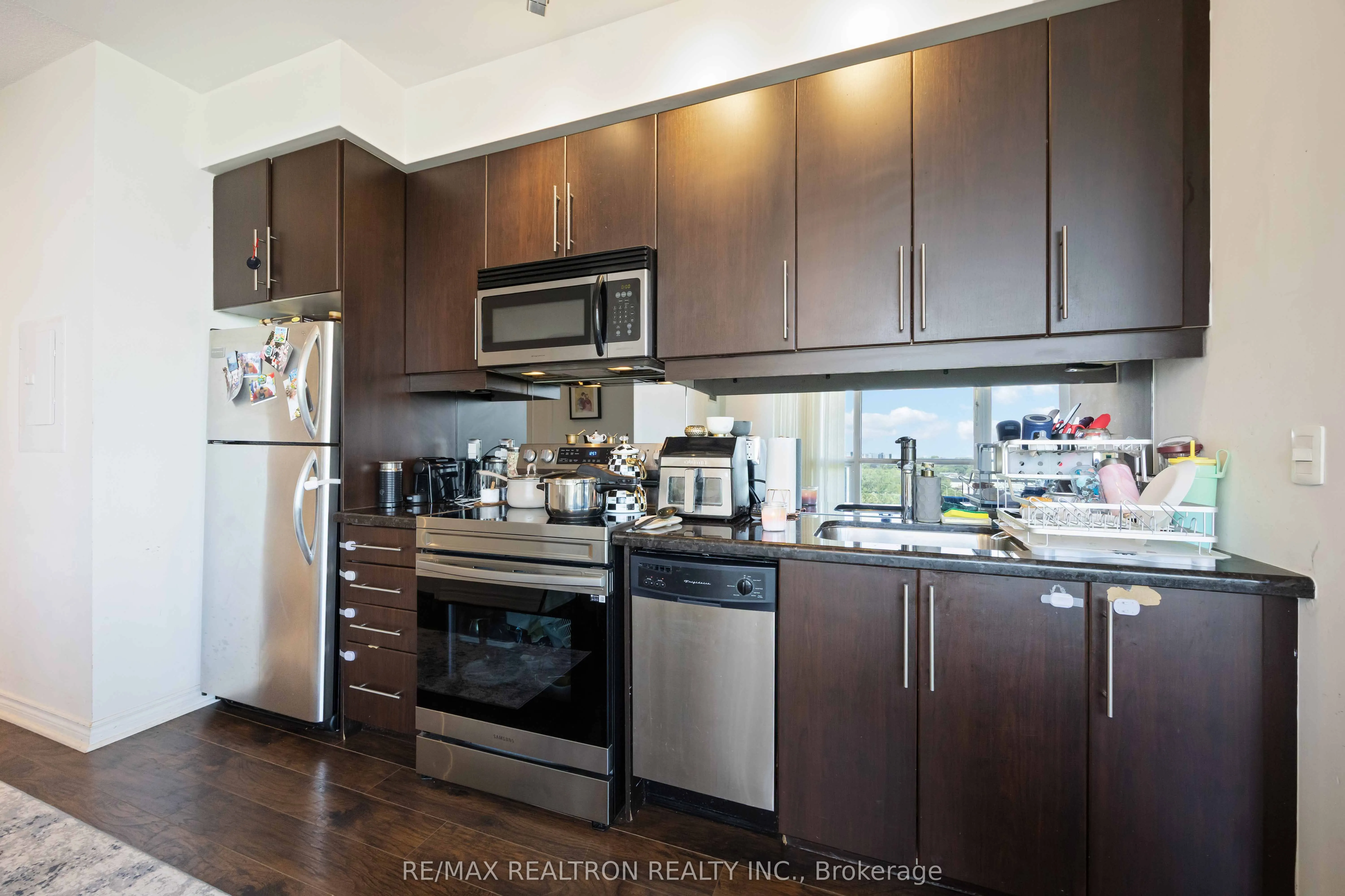 2885 Bayview Avenue, #729