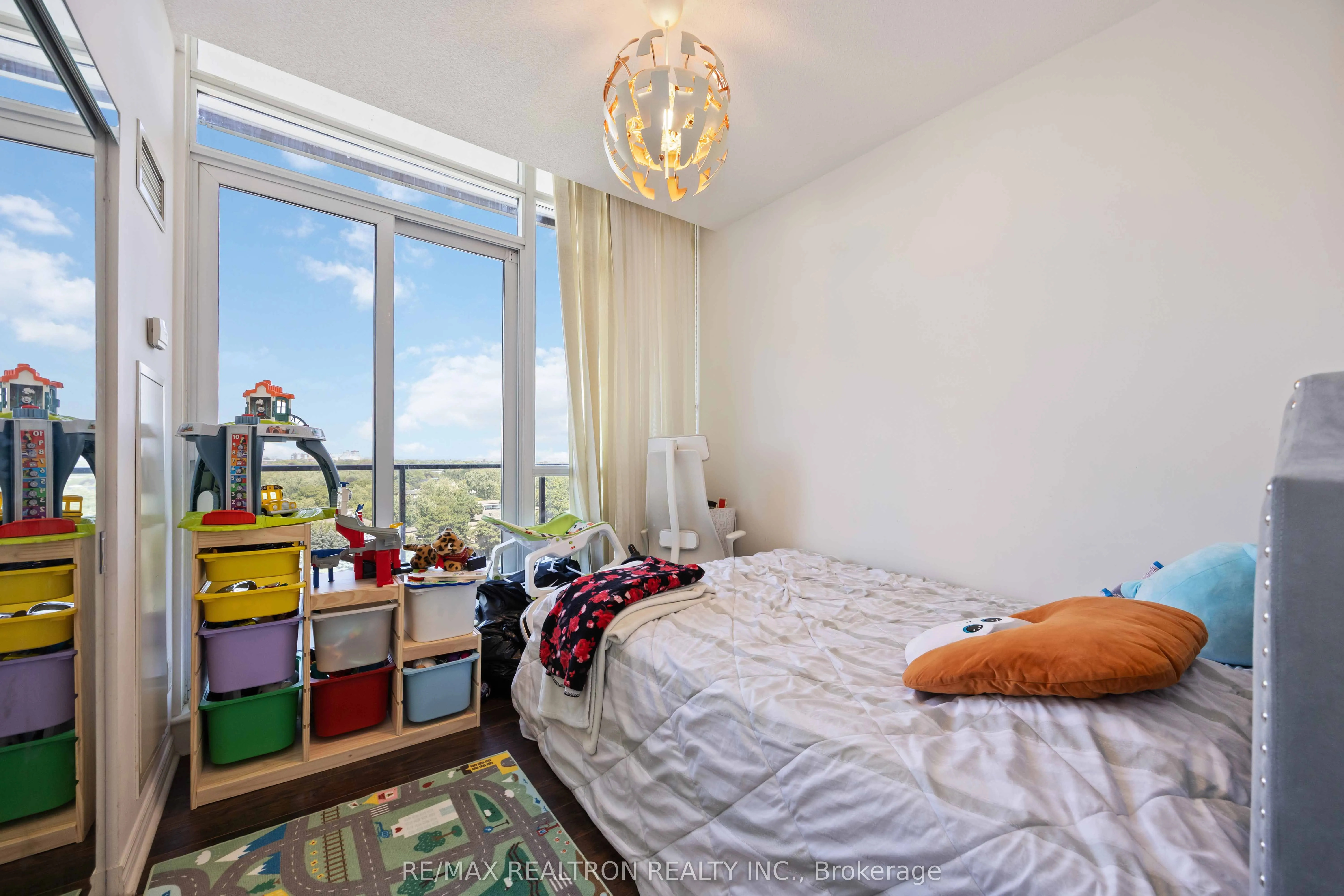 2885 Bayview Avenue, #729