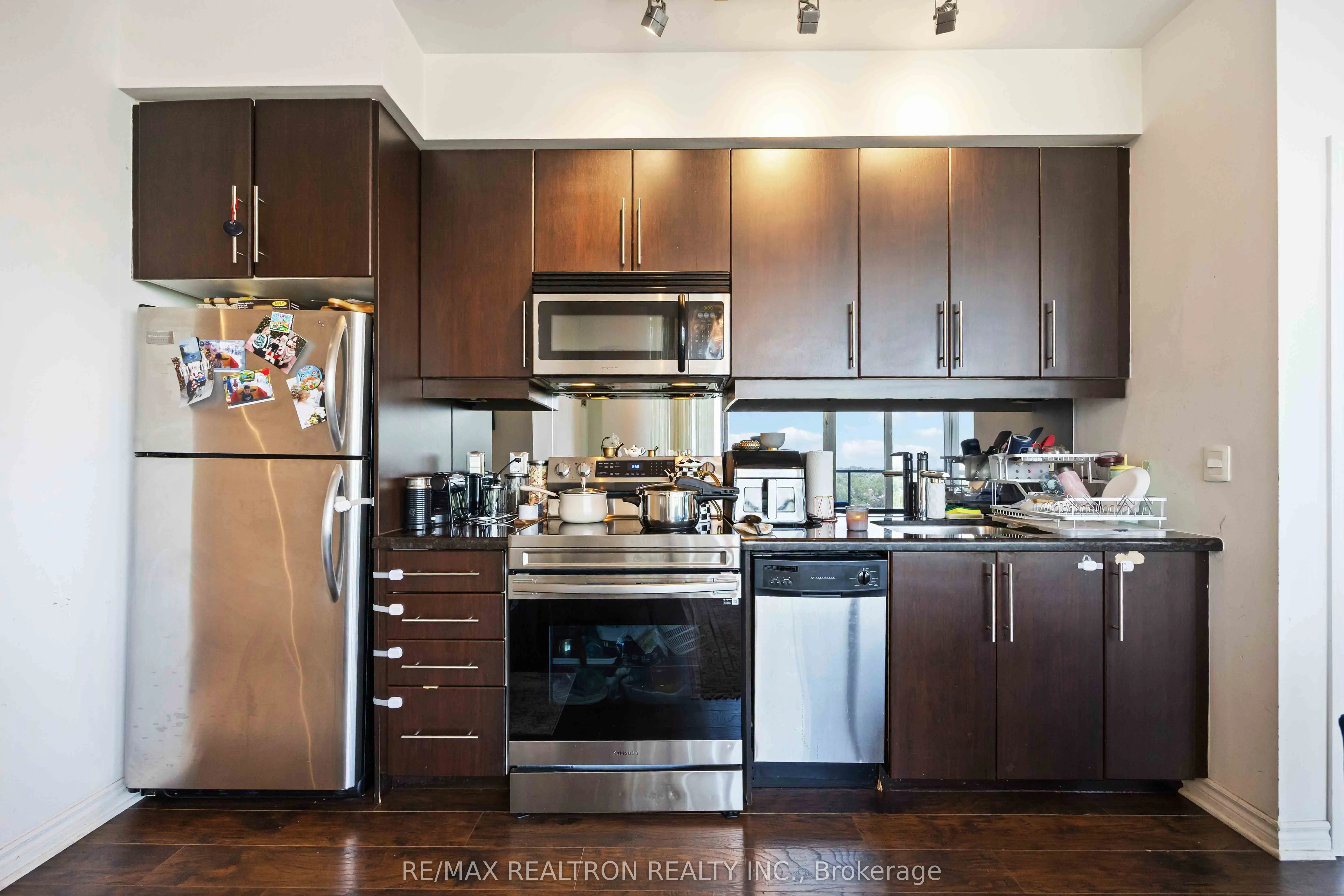2885 Bayview Avenue, #729