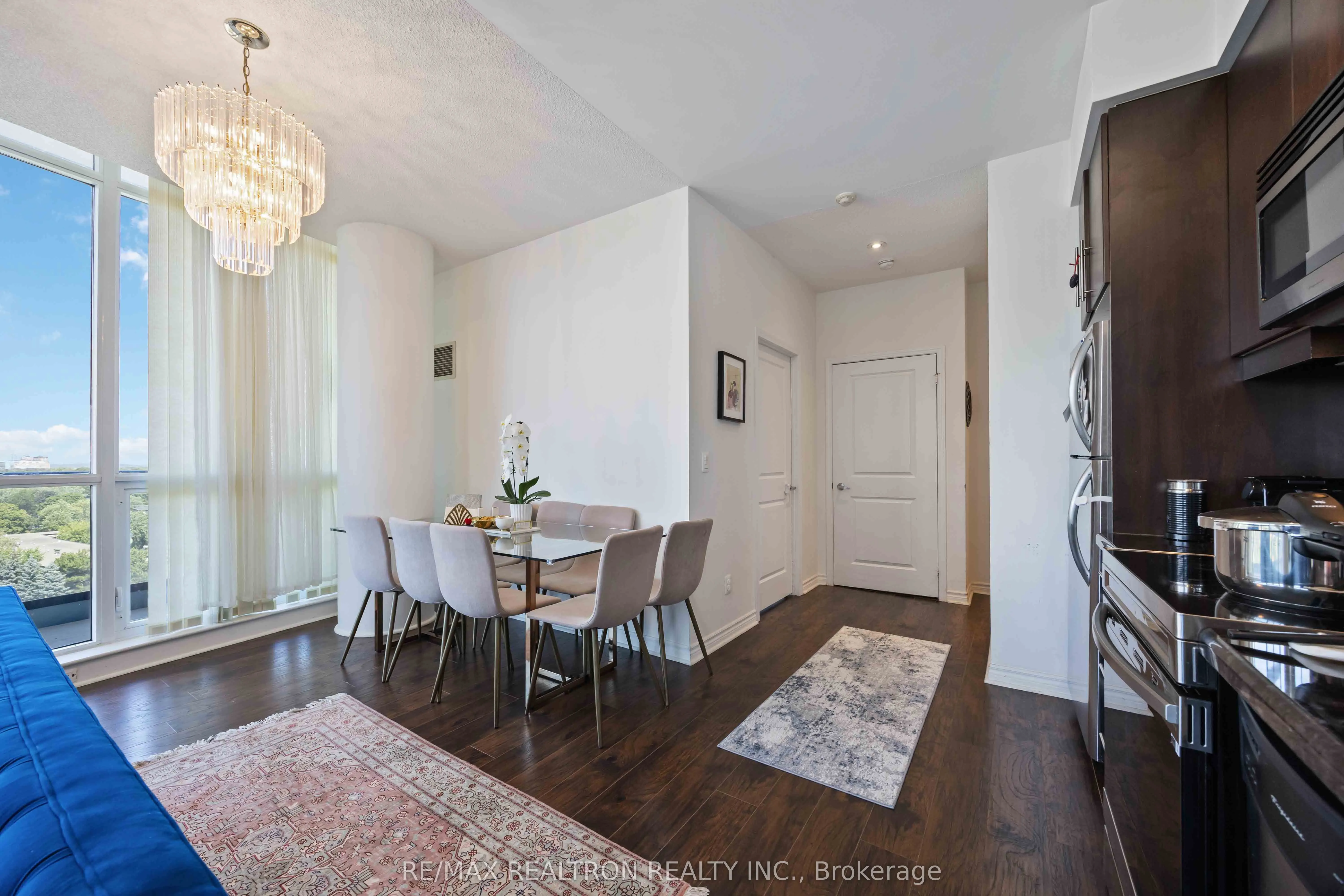 2885 Bayview Avenue, #729