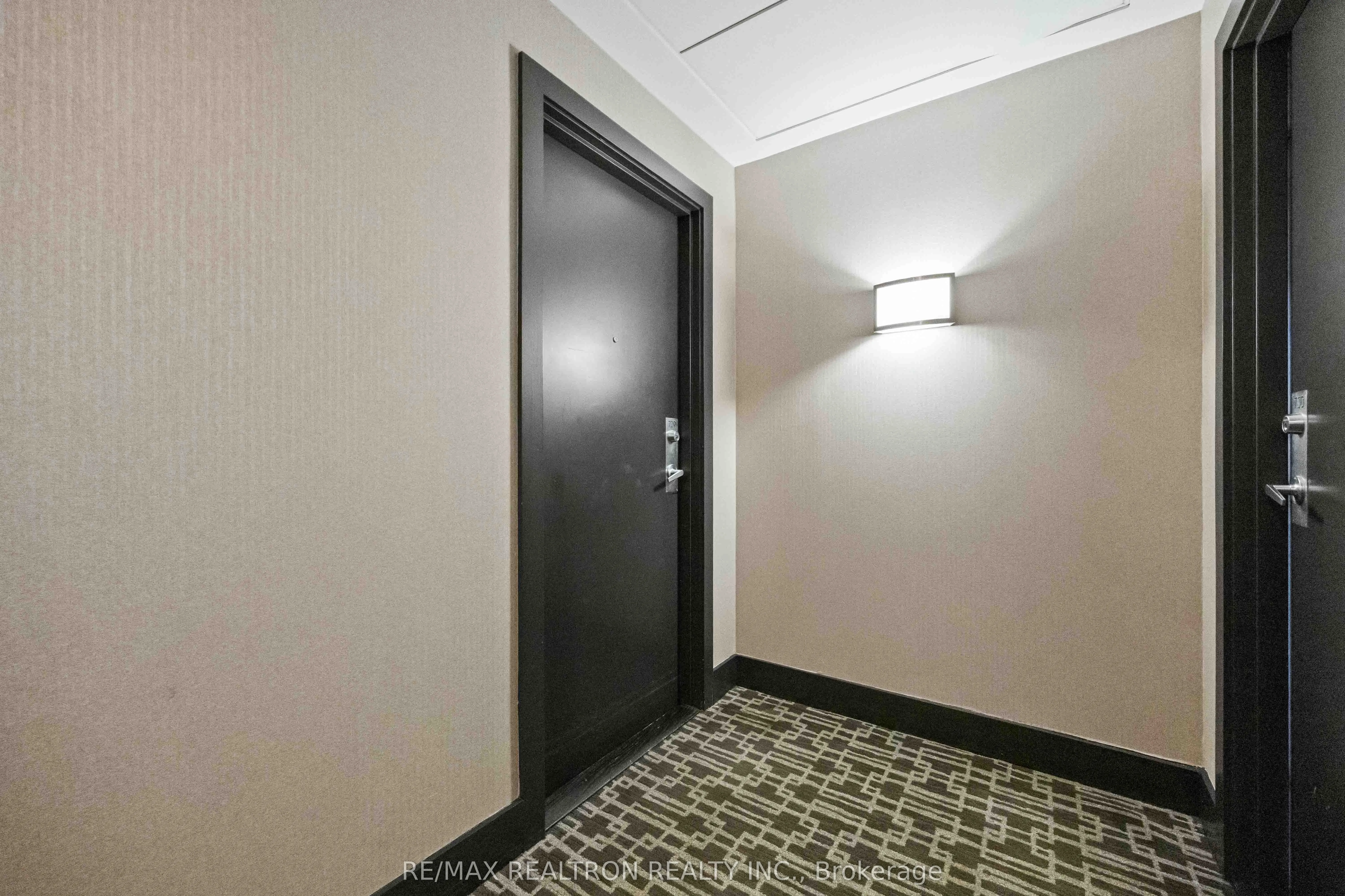 2885 Bayview Avenue, #729