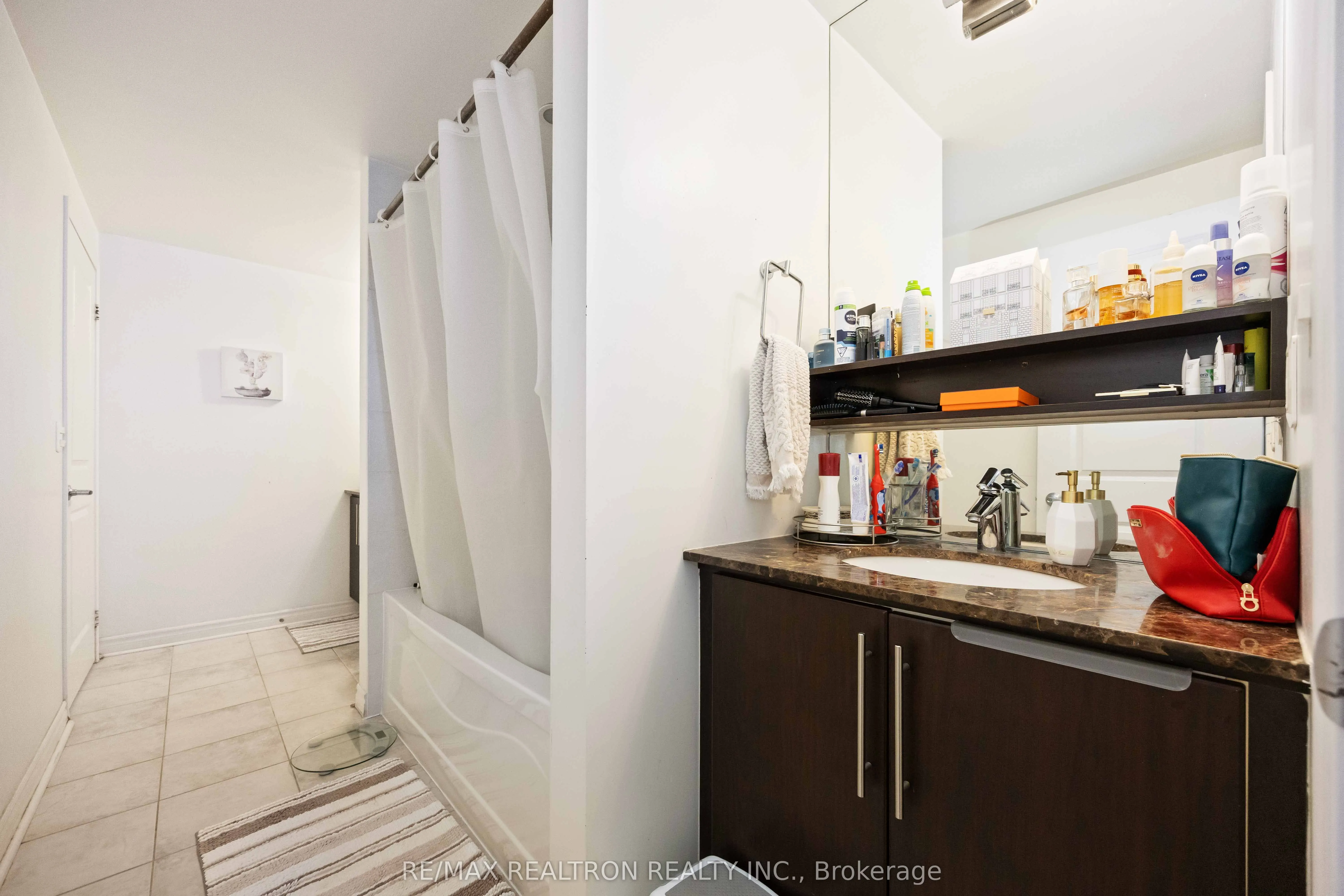 2885 Bayview Avenue, #729