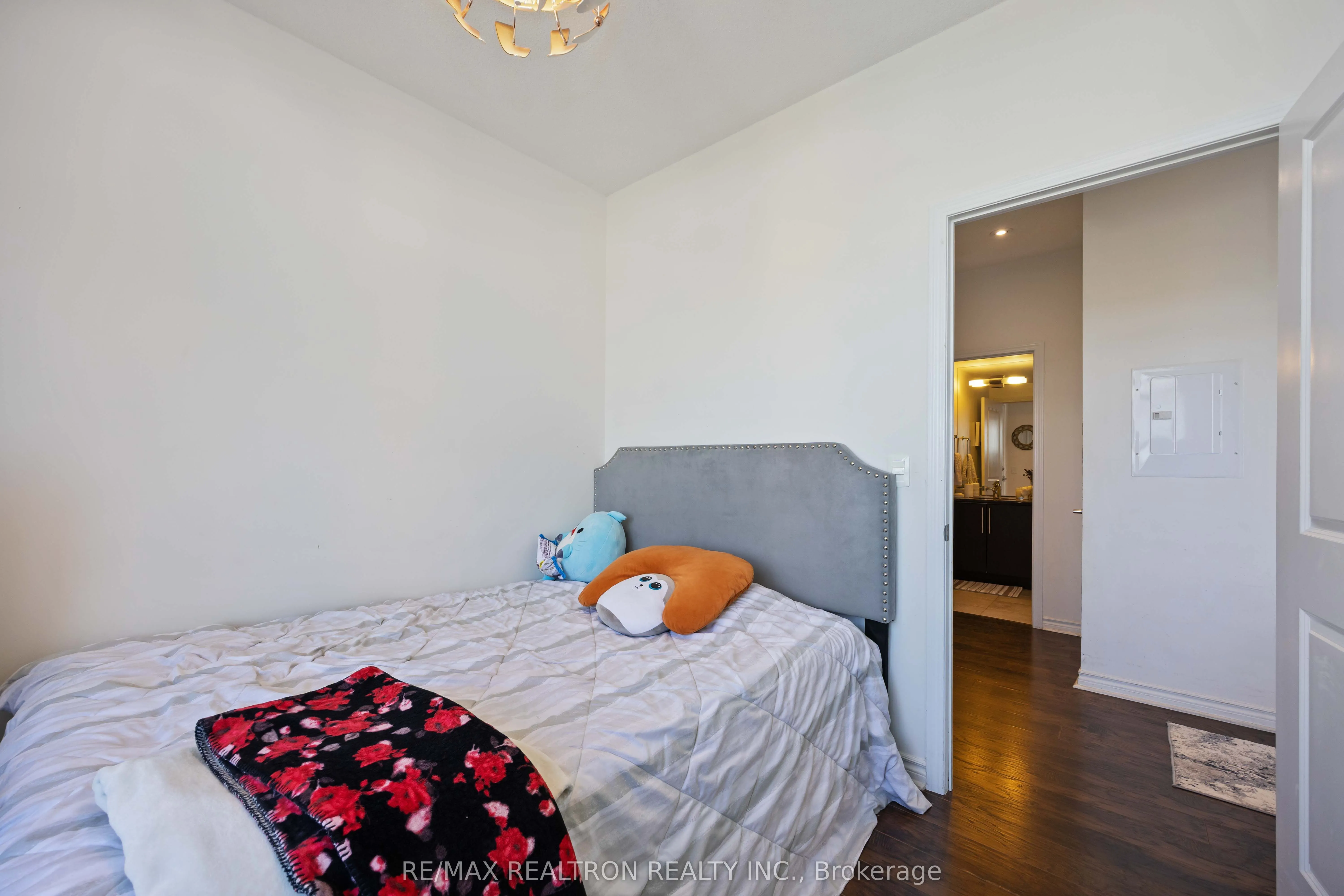 2885 Bayview Avenue, #729