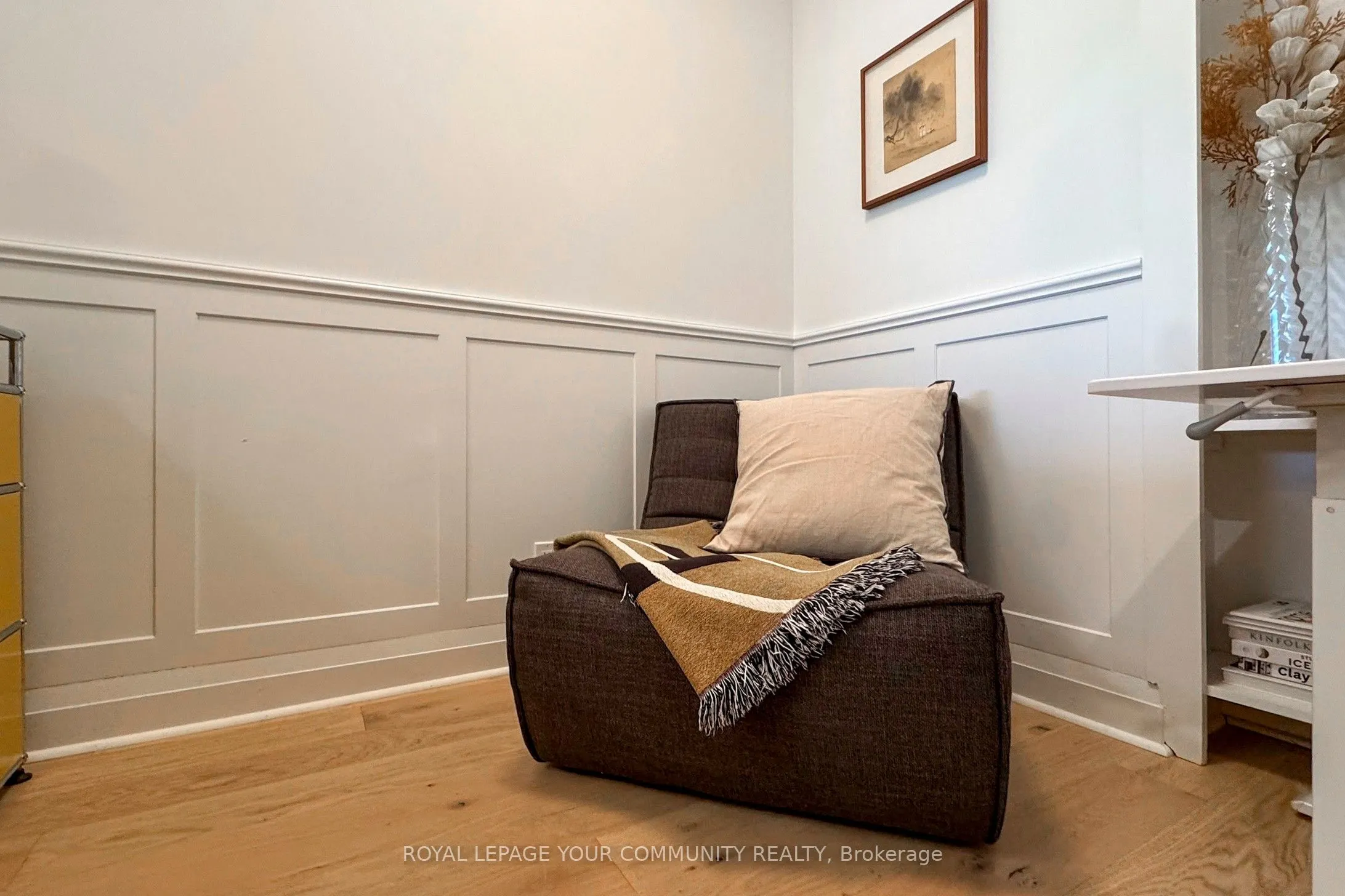 20 Scrivener Square, #905