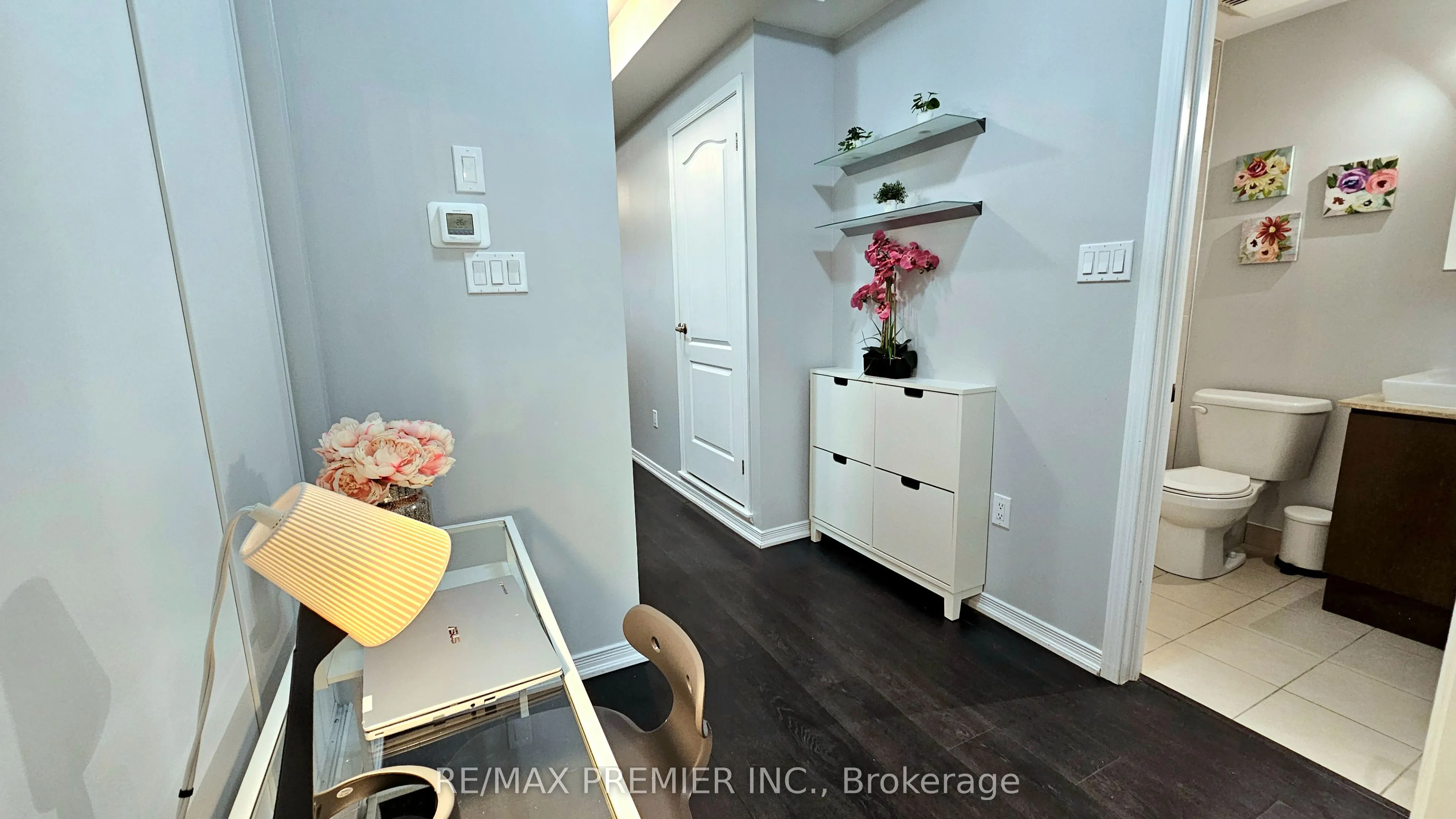19 Coneflower Crescent, #272