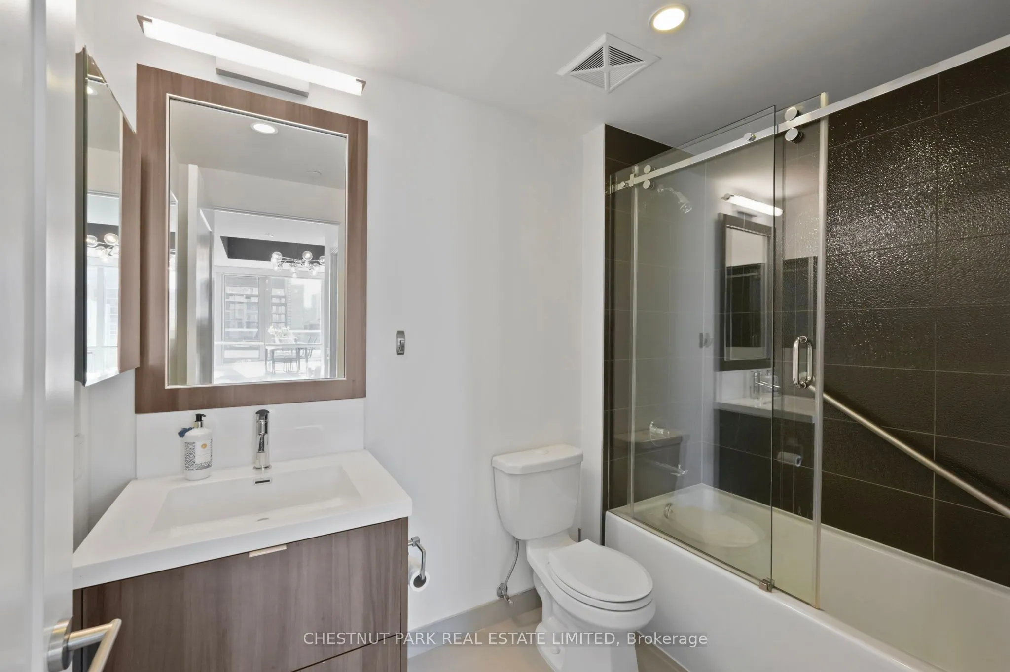 38 Cameron Street, #1220
