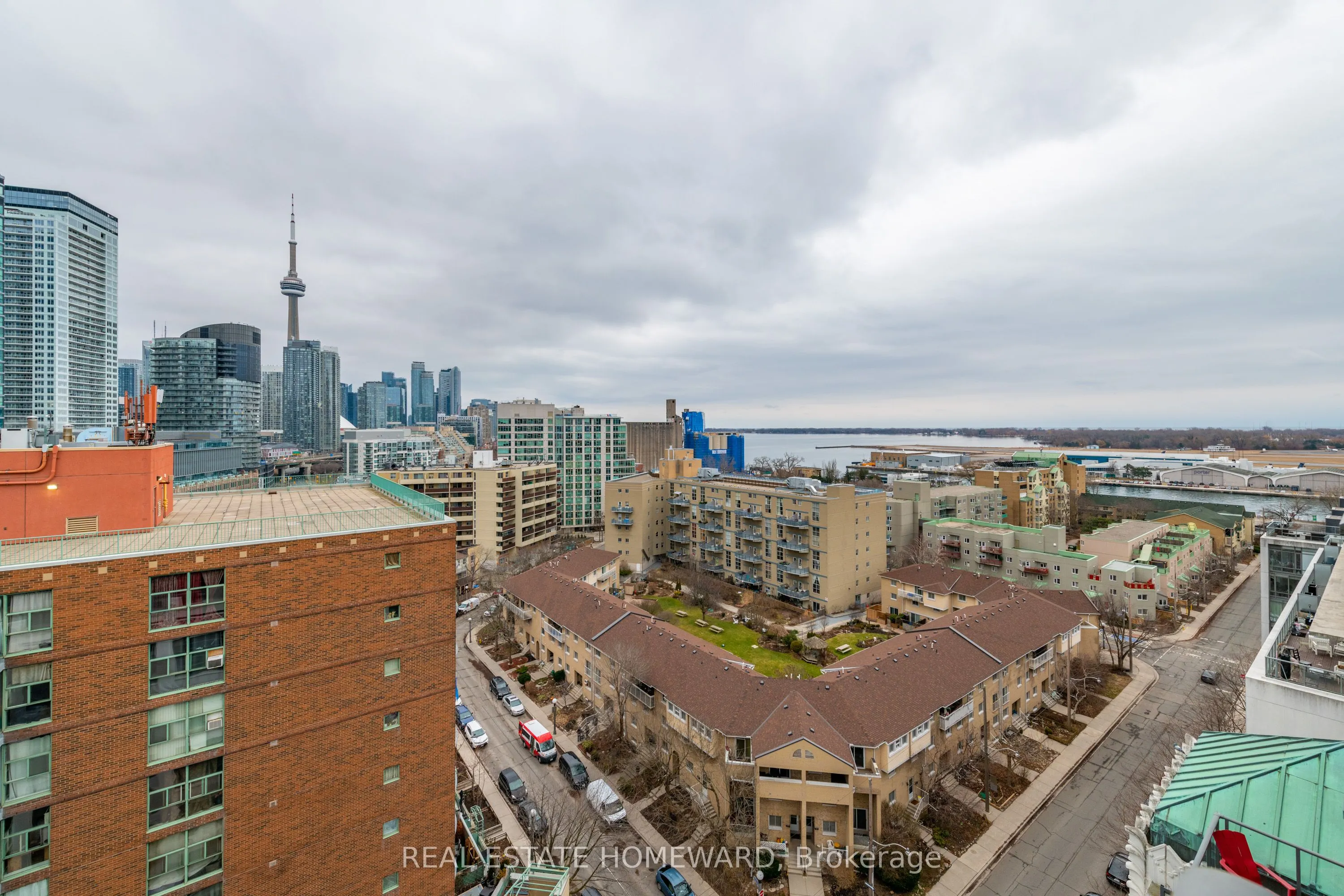 637 Lake Shore Boulevard W, #1024