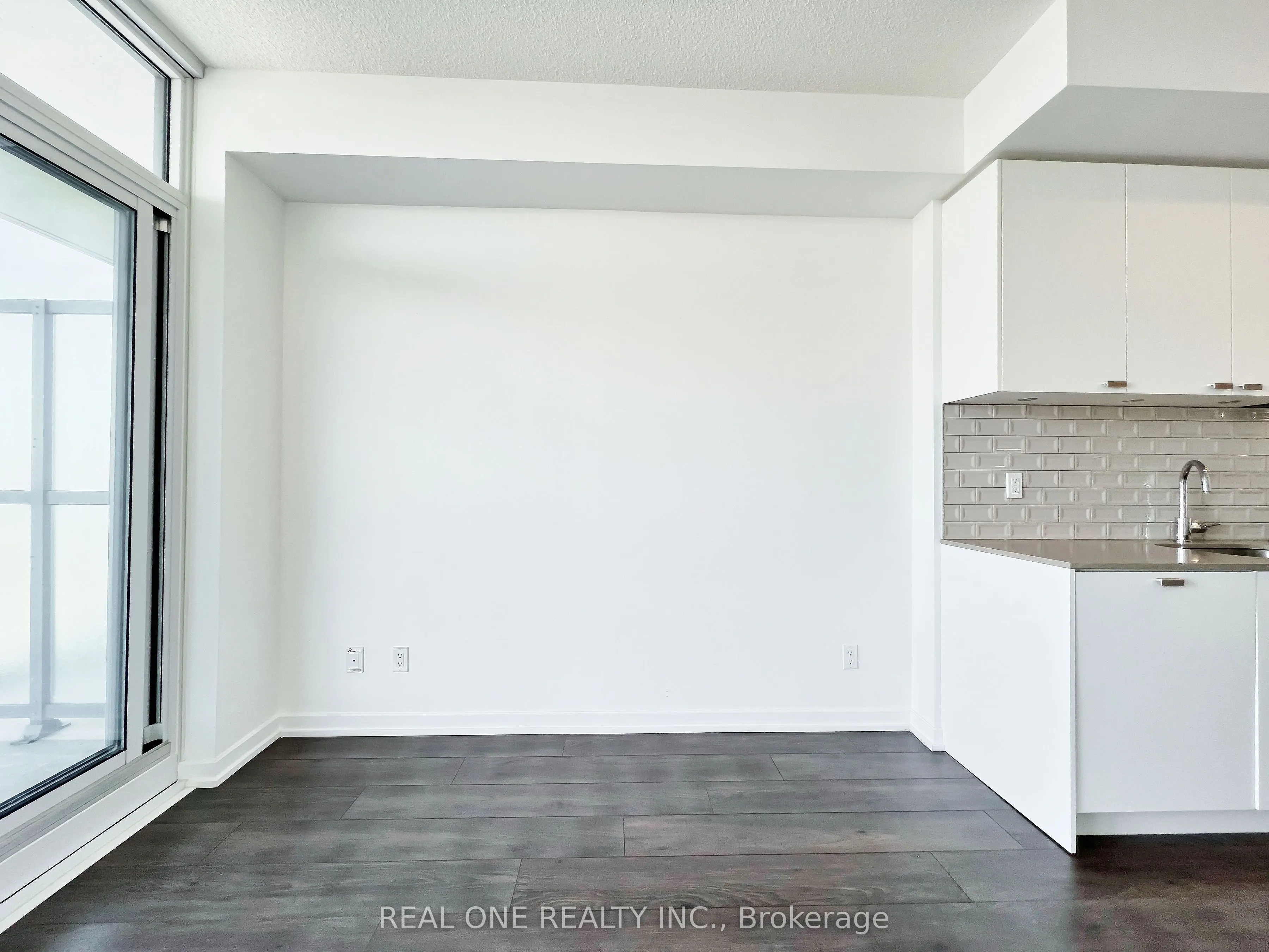 56 Forest Manor Road, #2705