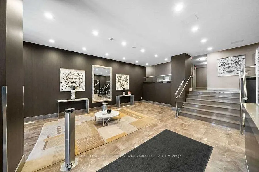 65 East Liberty Street, #718