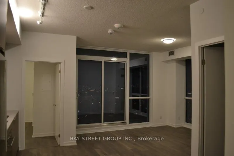 32 Forest Manor Road, #1510