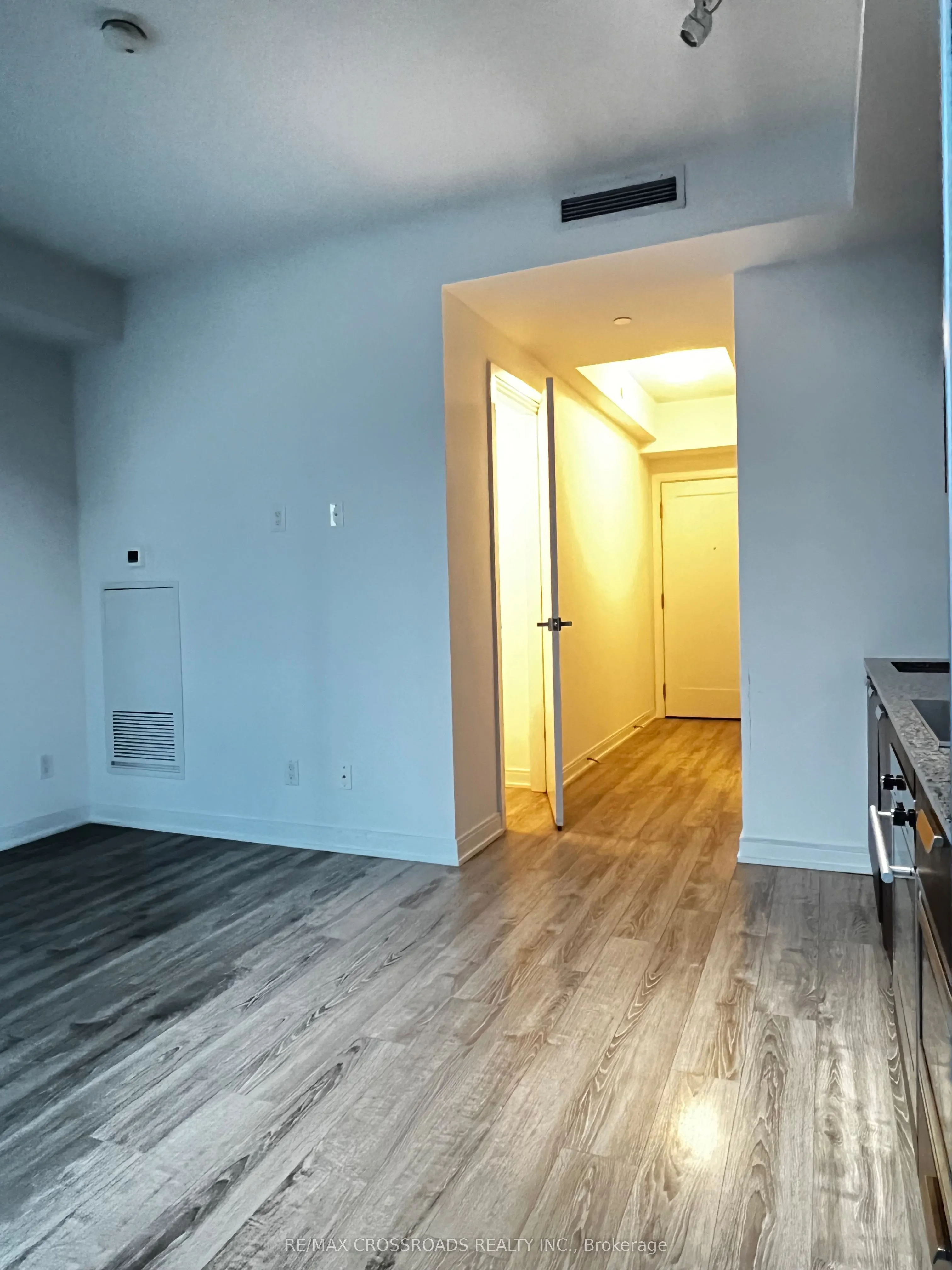 50 Charles Street E, #1602