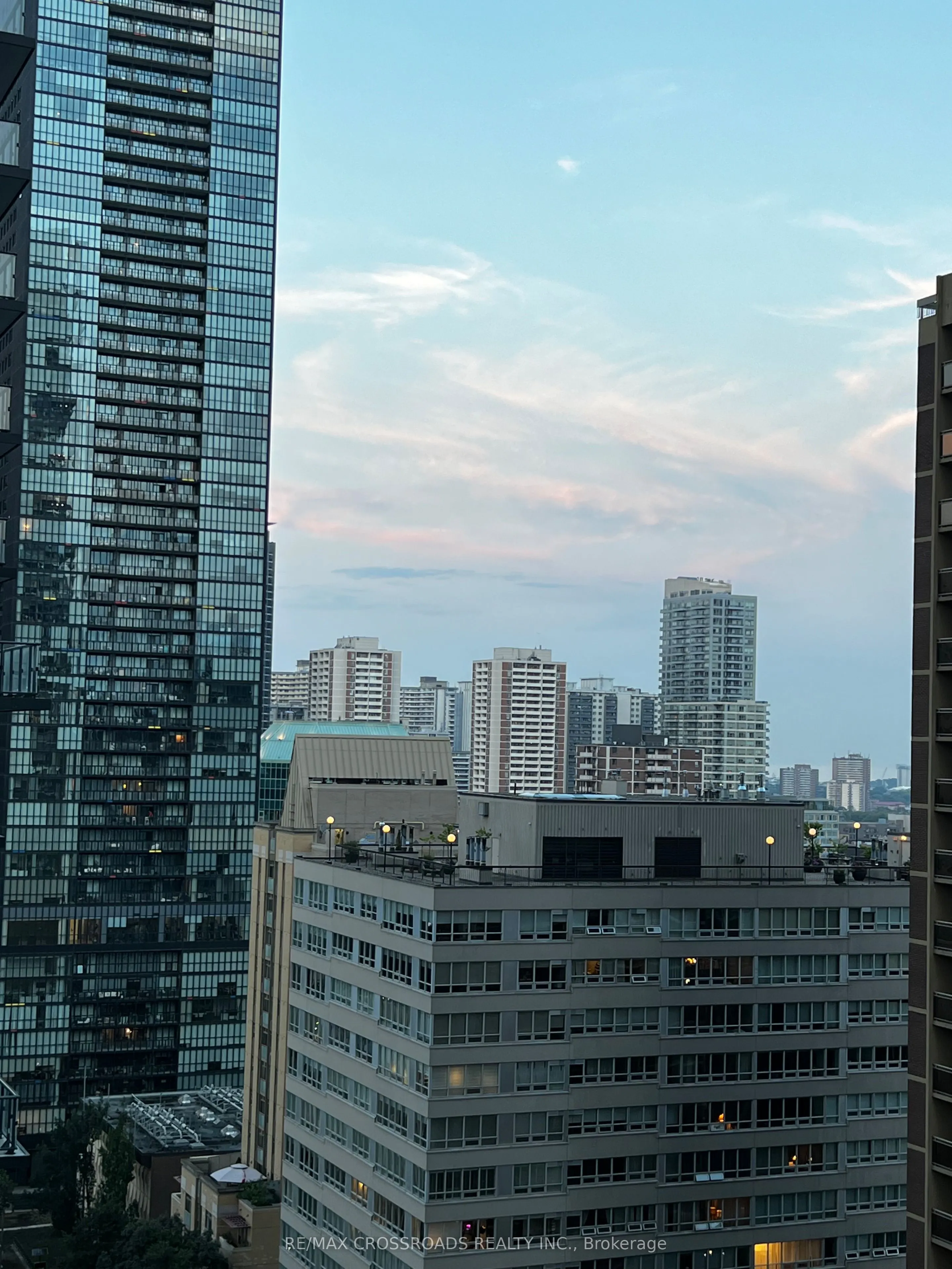 50 Charles Street E, #1602