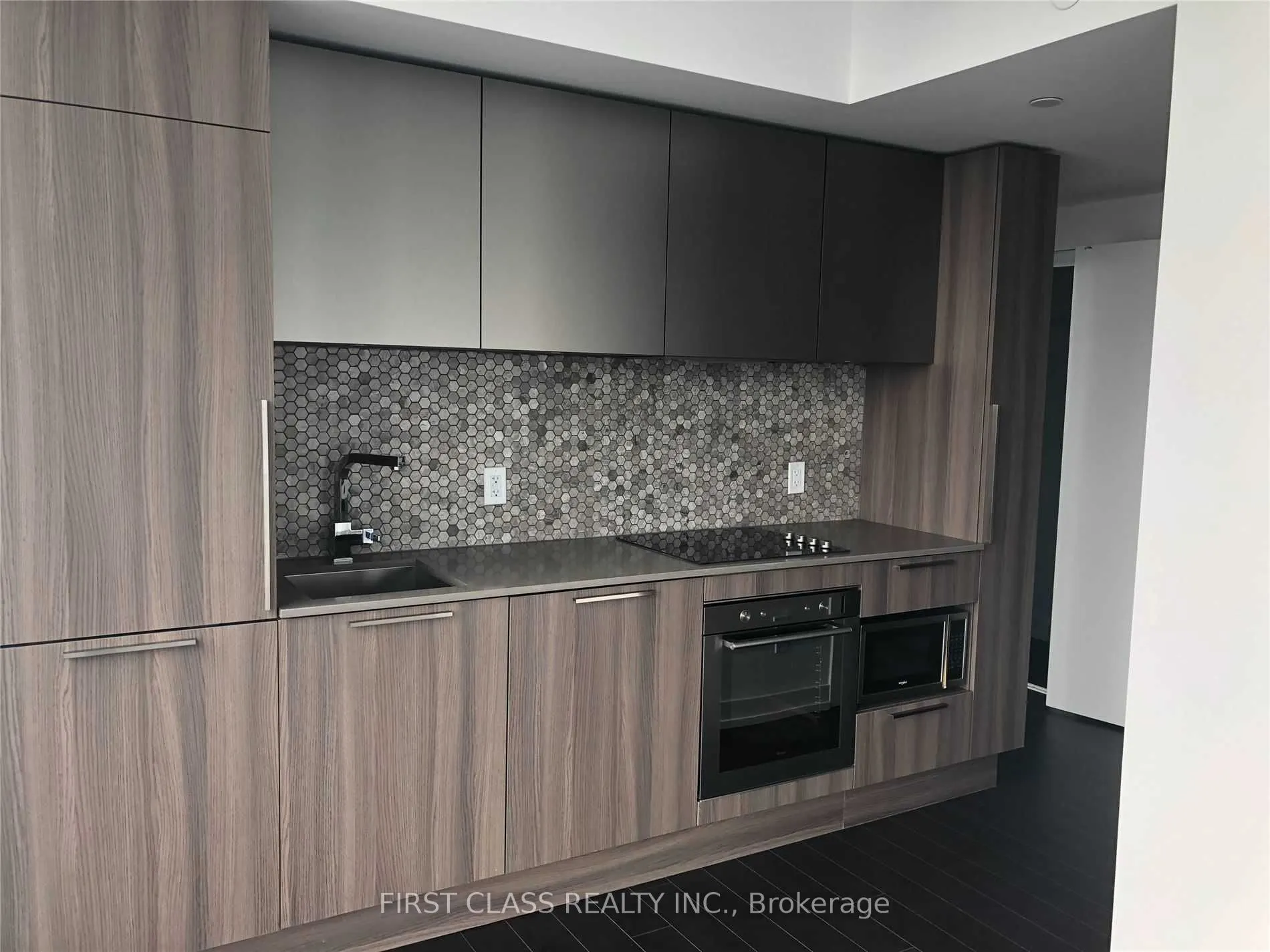 85 Wood Street, ##2512
