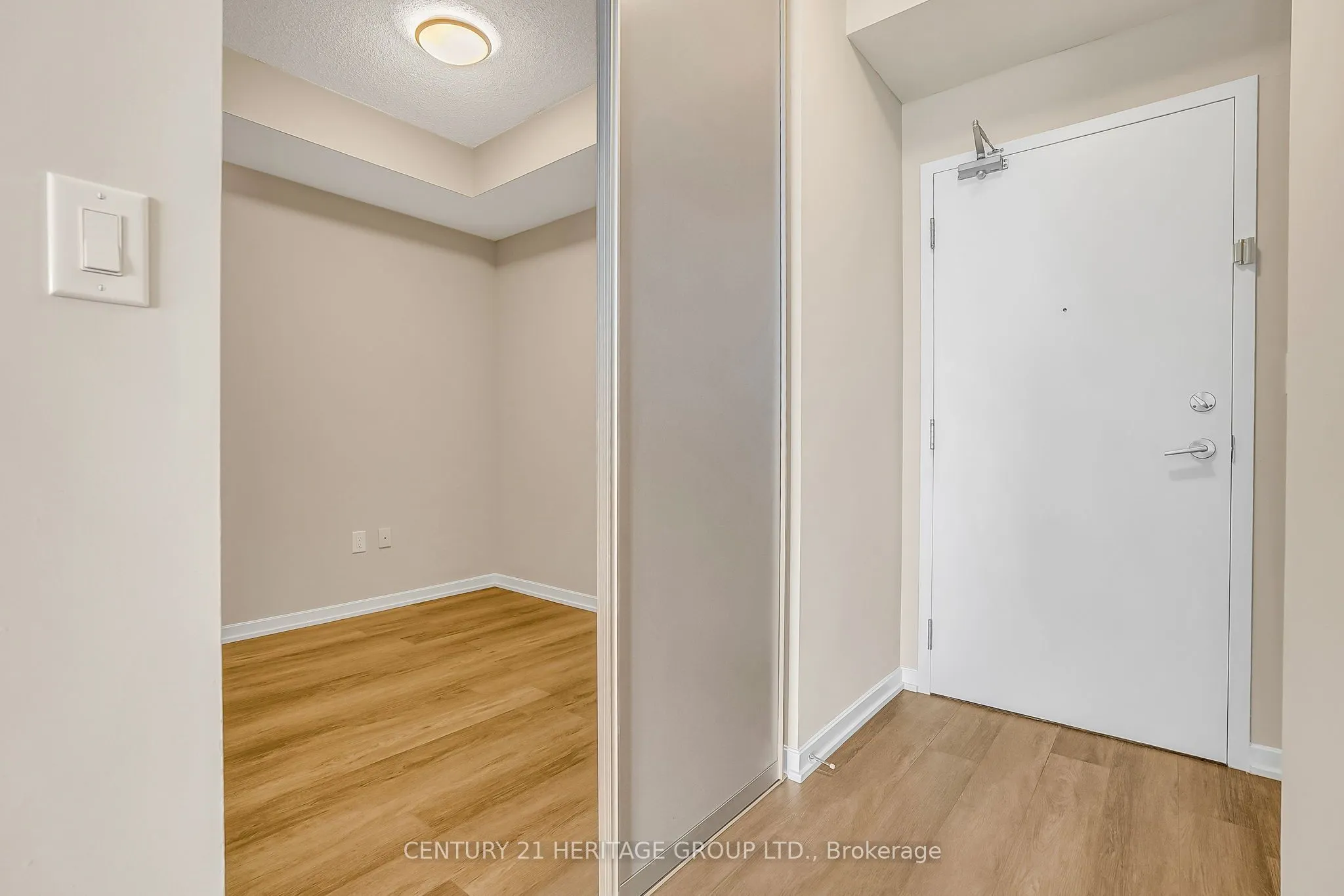 70 Forest Manor Road, #905