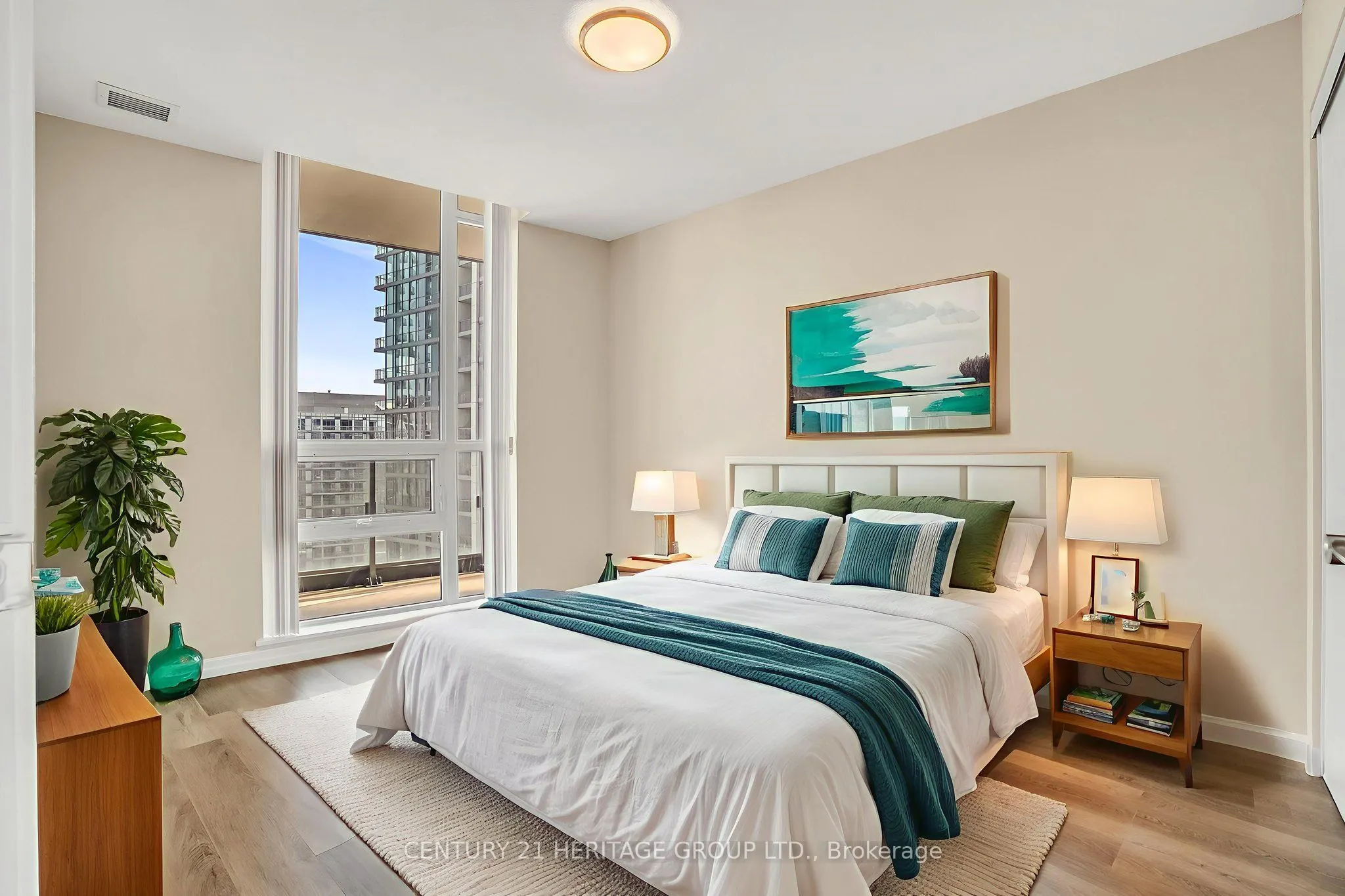 70 Forest Manor Road, #905