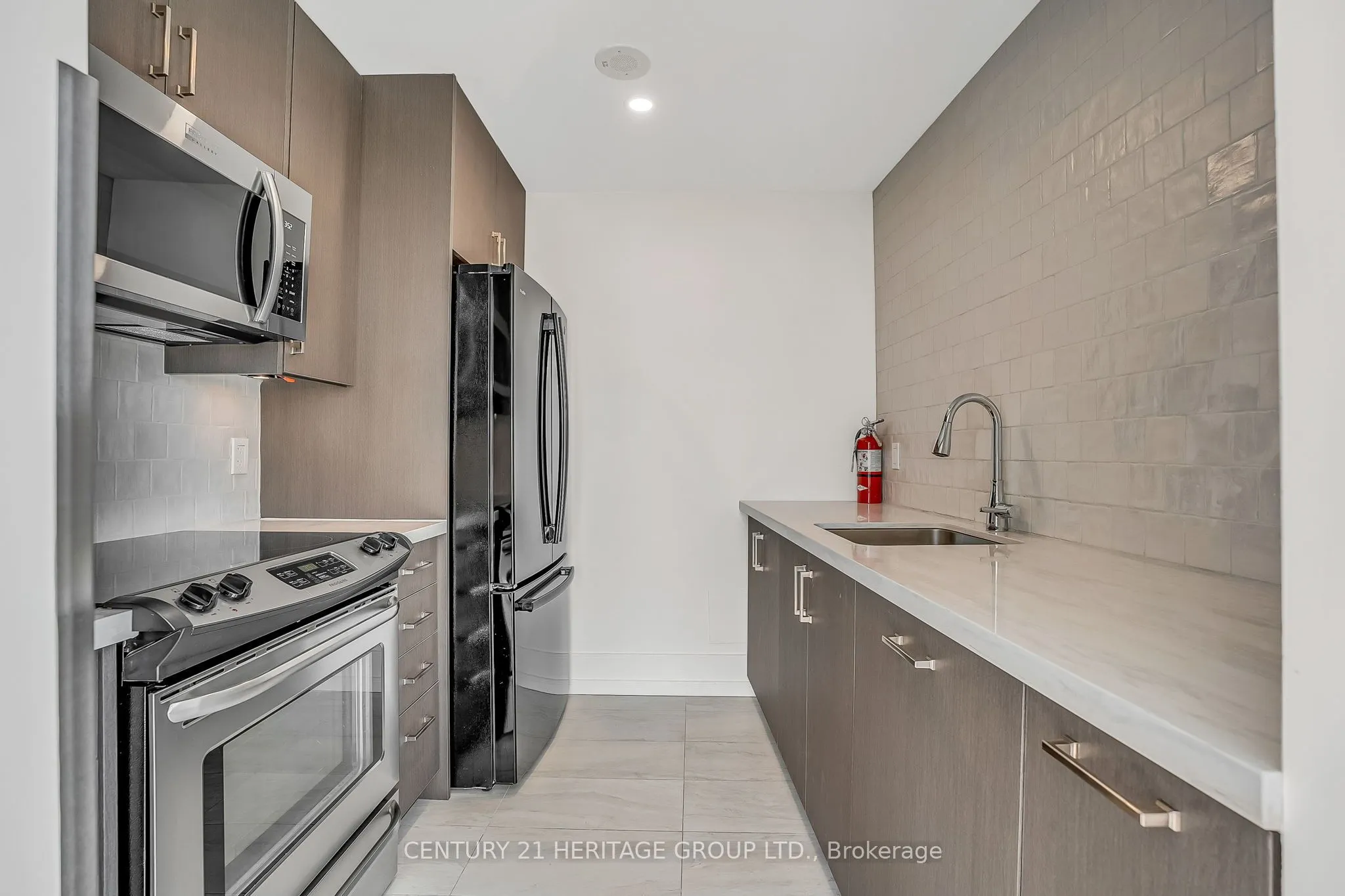 70 Forest Manor Road, #905