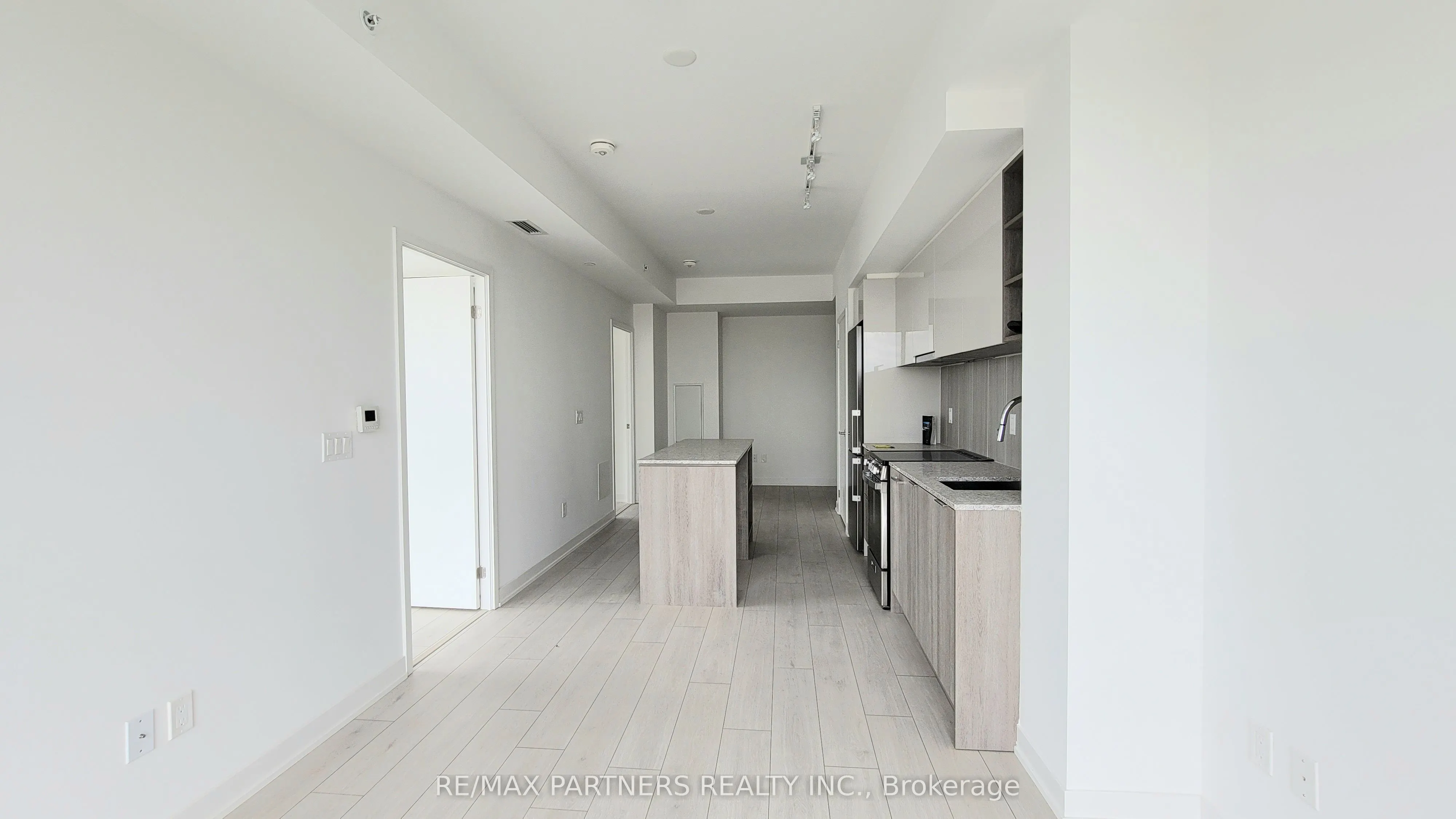 31 Tippett Road, #1002