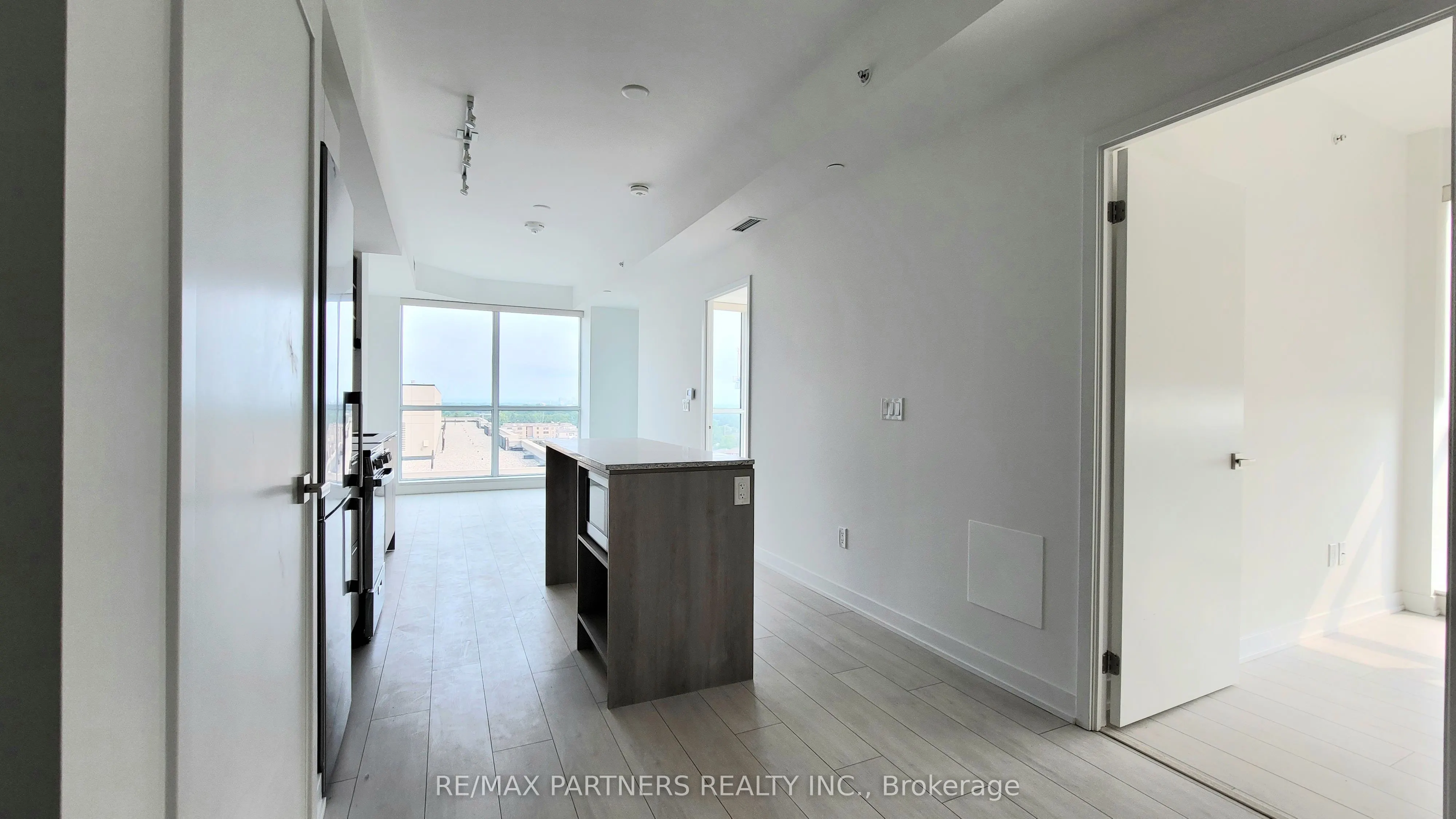 31 Tippett Road, #1002