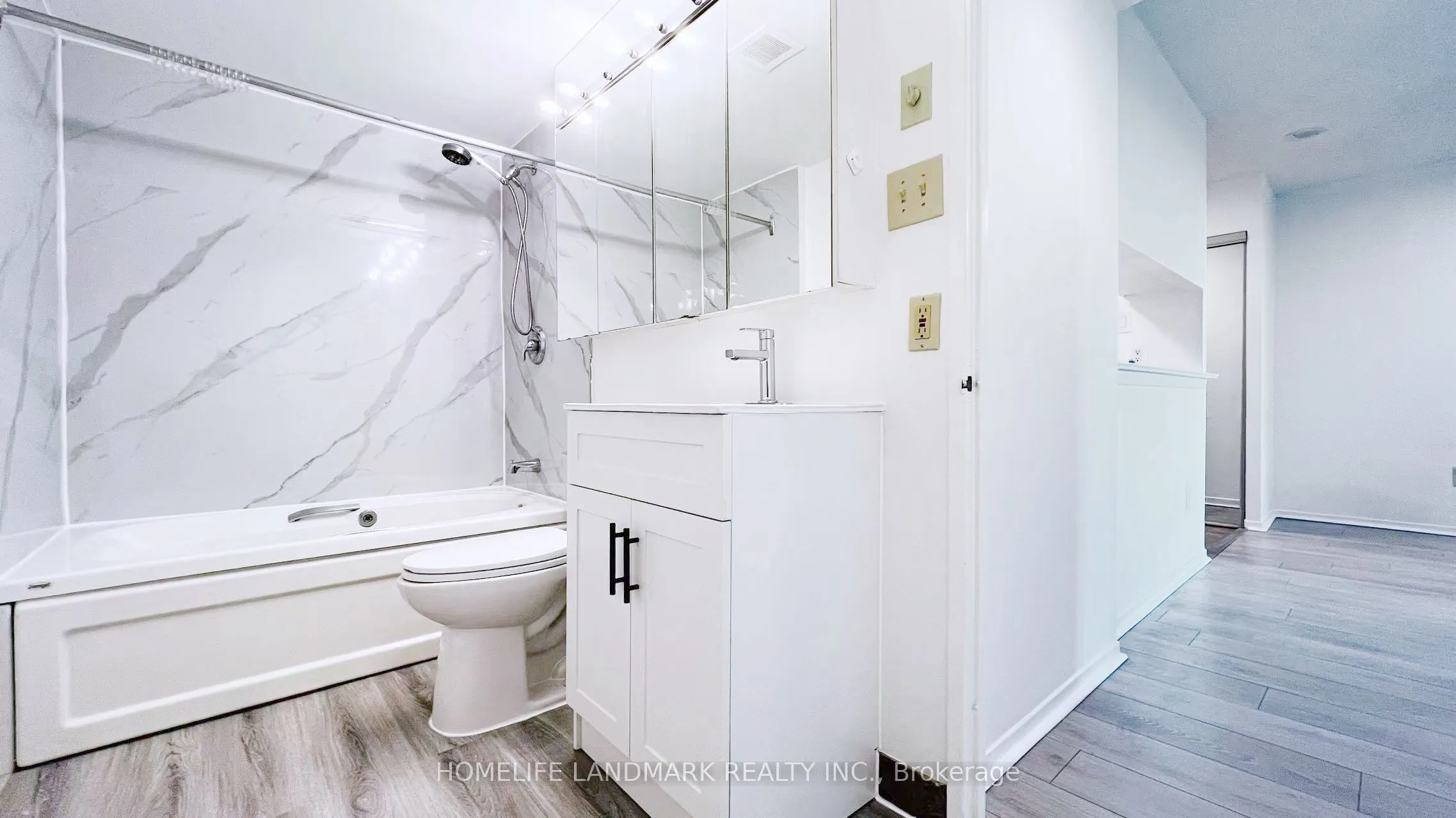 1055 Bay Street, #2112