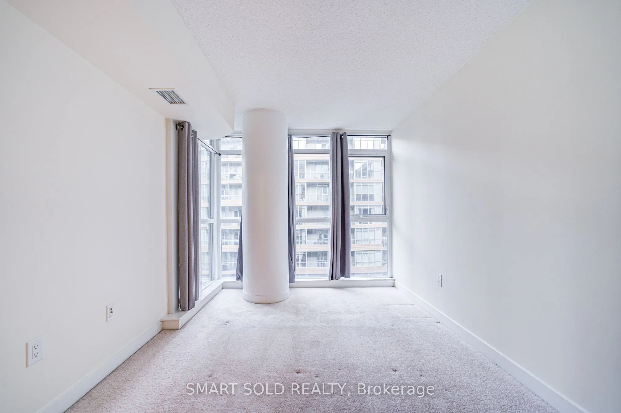 151 Dan Leckie Way, #736