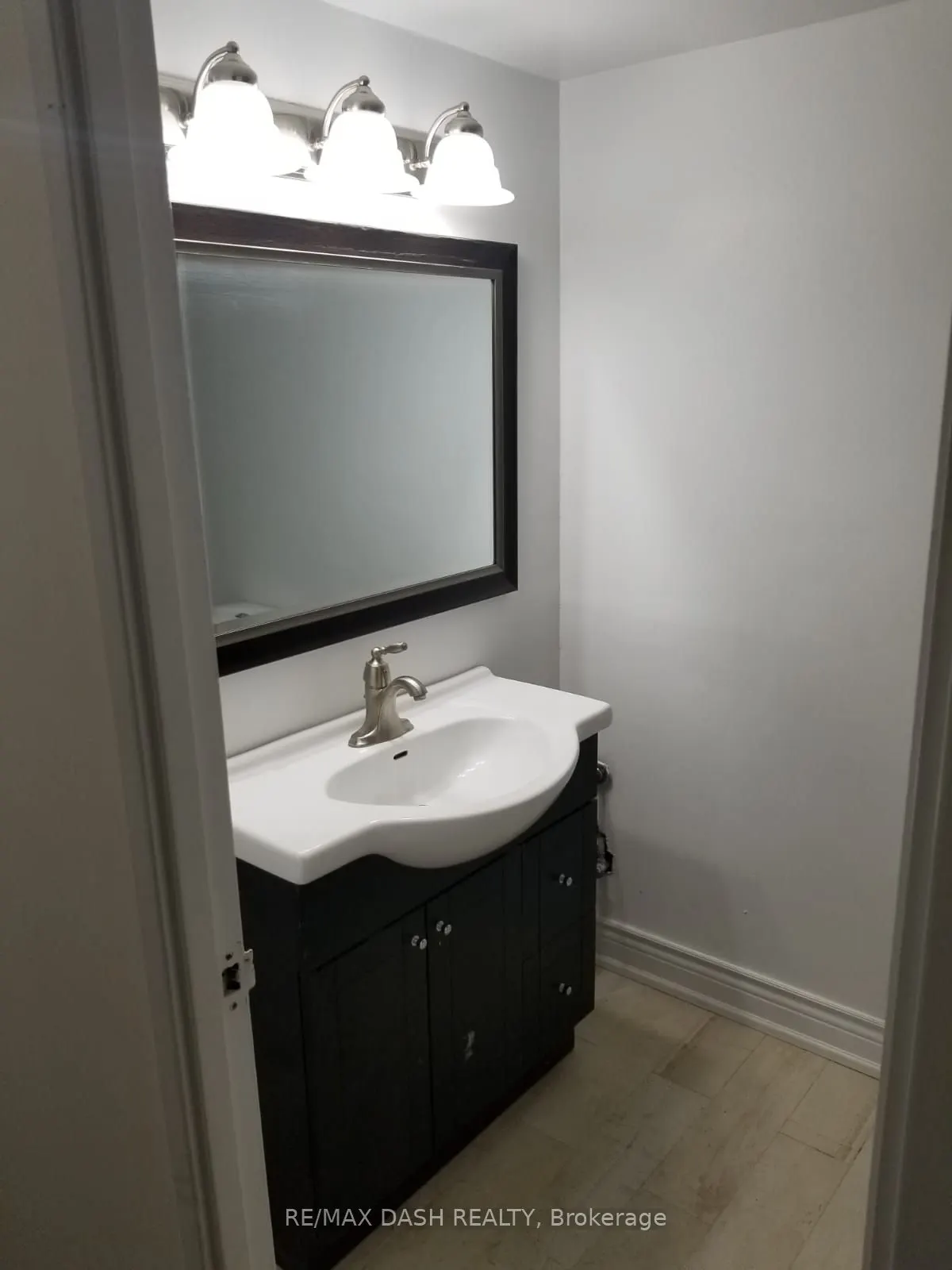 10 Tangreen Court, #2608