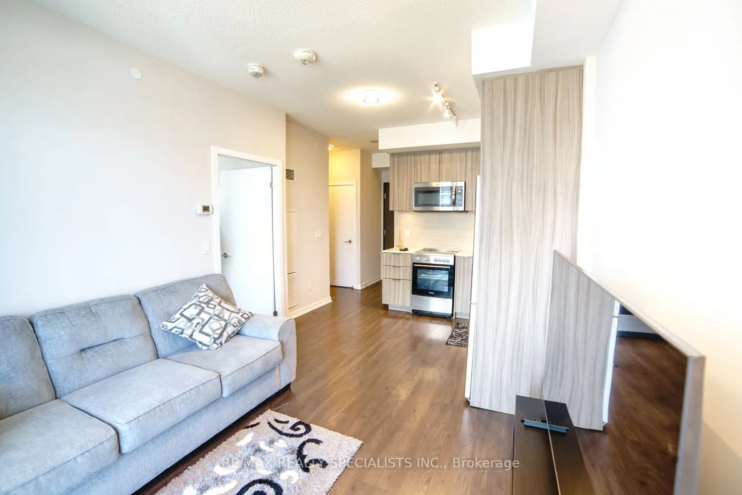50 FOREST MANOR Road, #1607